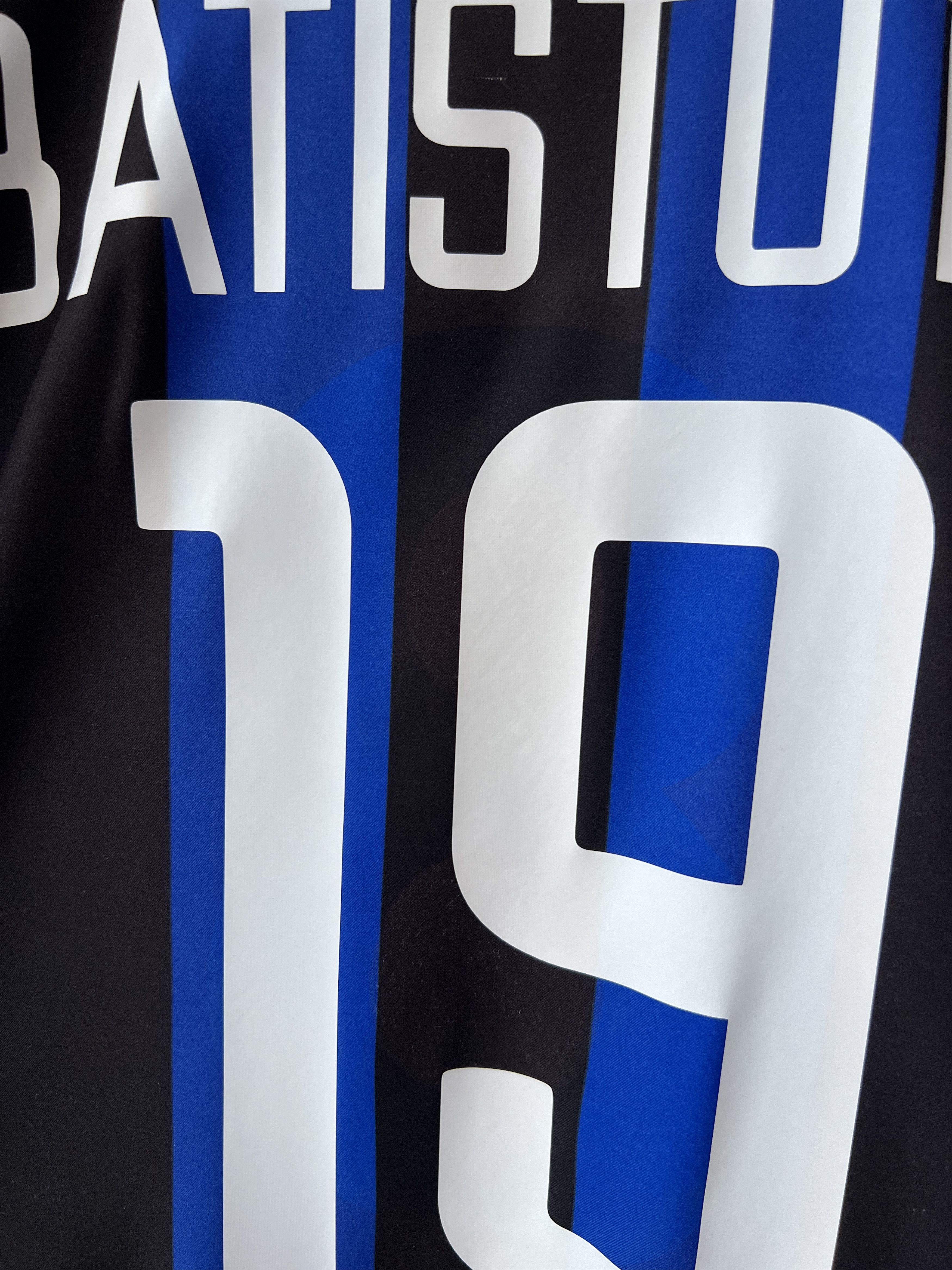 Nike (L fits XL) Inter Milan 2002-03 Home Kit Batistuta #19 Size US L / EU 52-54 / 3 - 13 Thumbnail