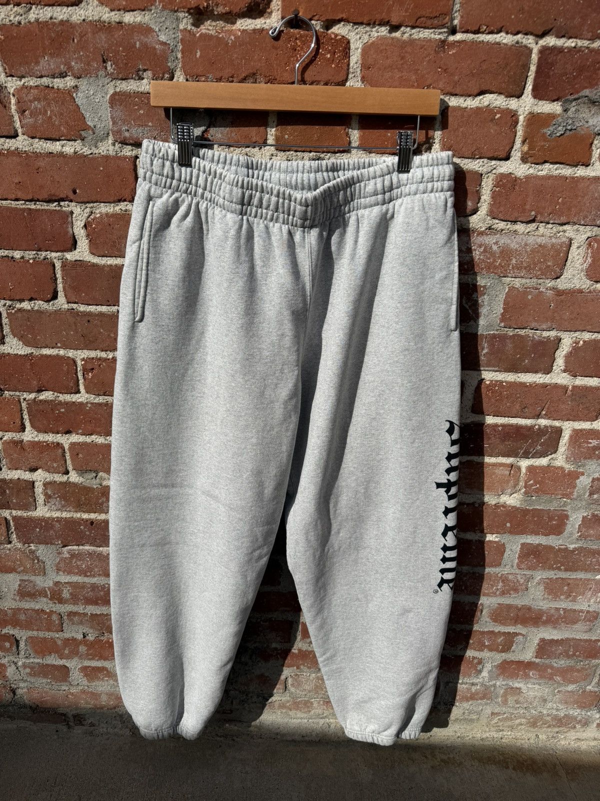 Supreme Supreme Washed Old English Sweatpants Size US 34 / EU 50 - 1 Thumbnail