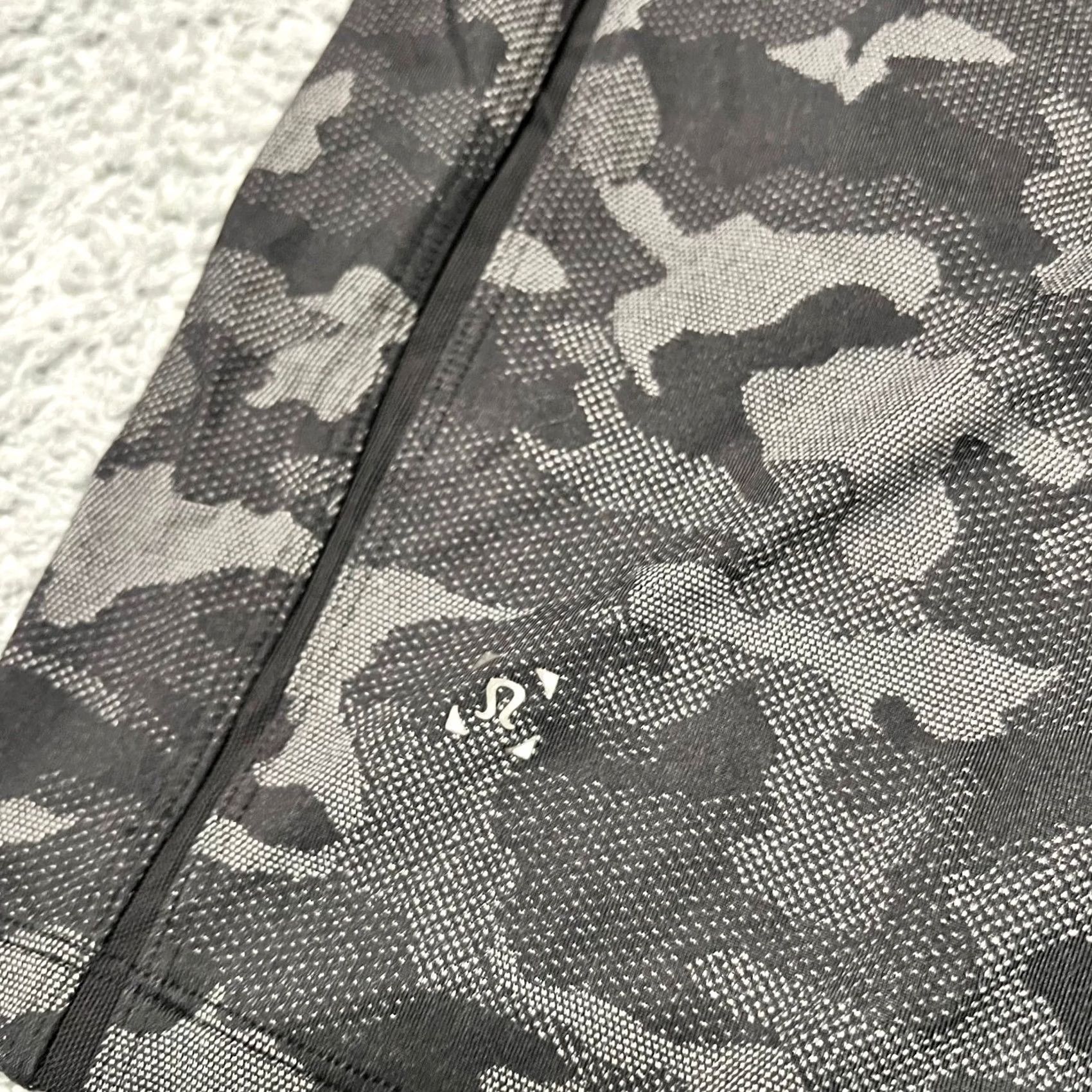 Lululemon Lululemon Shorts Mens M Gray Pace Breaker Camo Running Athletic liner cut out Size US 31 - 4 Thumbnail