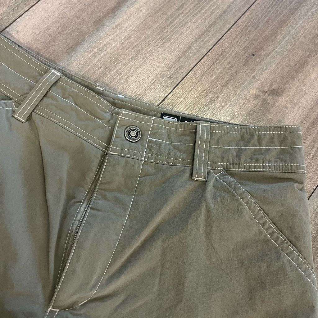 Kuhl Kuhl Khaki/Green Athletic Cargo Shorts Men 34 Bin C-31 Size US 34 / EU 50 - 2 Thumbnail