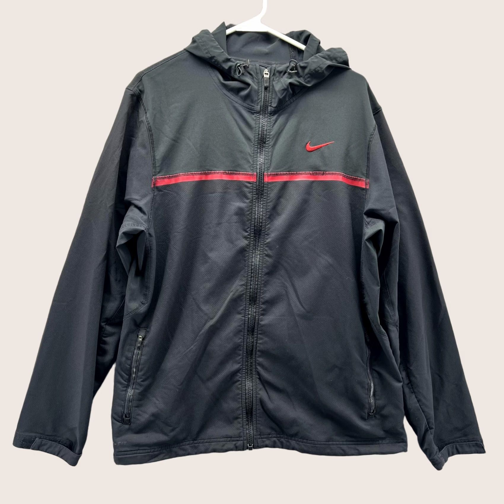 Nike Nike Sweater Men L Black Red Full Zip Dri Fit Windrunner Unlimited Jacket Size US L / EU 52-54 / 3 - 1 Thumbnail