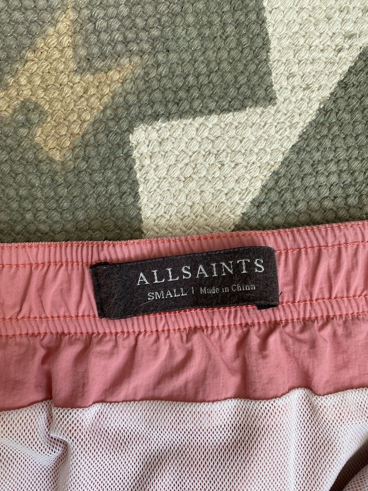 Allsaints Allsaints Mens Nylon Pink Beach Casual Shorts Size S Size US 30 / EU 46 - 12 Thumbnail