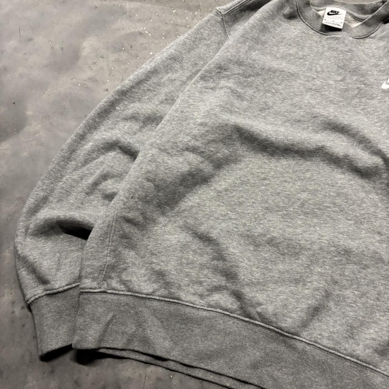 Nike × Vintage Crazy Vintage Y2K/2000s Light Grey Nike Streetwear Essential Crewneck! Size US M / EU 48-50 / 2 - 3 Thumbnail