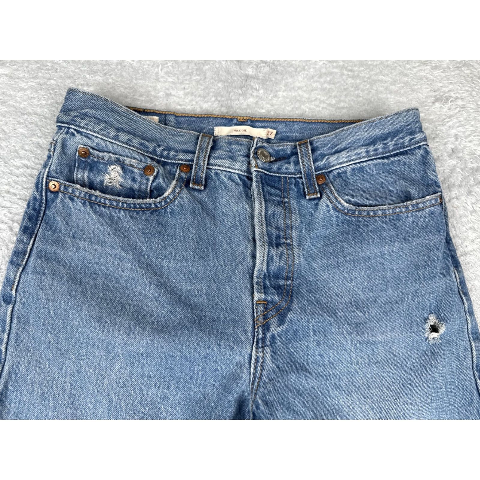 Levi's Levi's Wedgie Fit Jeans Women 27 Blue Distressed Button Fly High Rise Straight 5-Pocket Denim 100% Cotton Midi Blue Size 27" / US 4 / IT 40 - 4 Thumbnail