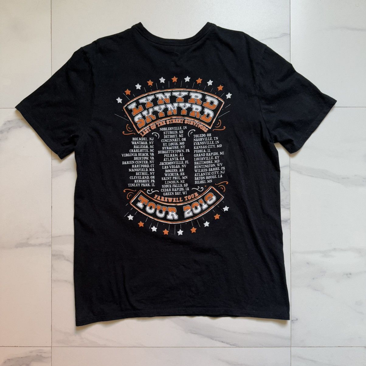 Band Tees Lynyrd Skynyrd Farewell Tour 2018 T-Shirt Size US L / EU 52-54 / 3 - 3 Thumbnail