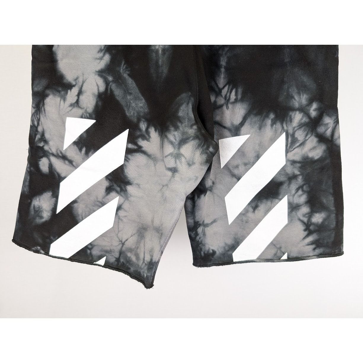 Off-White o1rshd1 Diag Tie Dye Sweatshorts in Warm Grey White Size US 30 / EU 46 - 17 Thumbnail