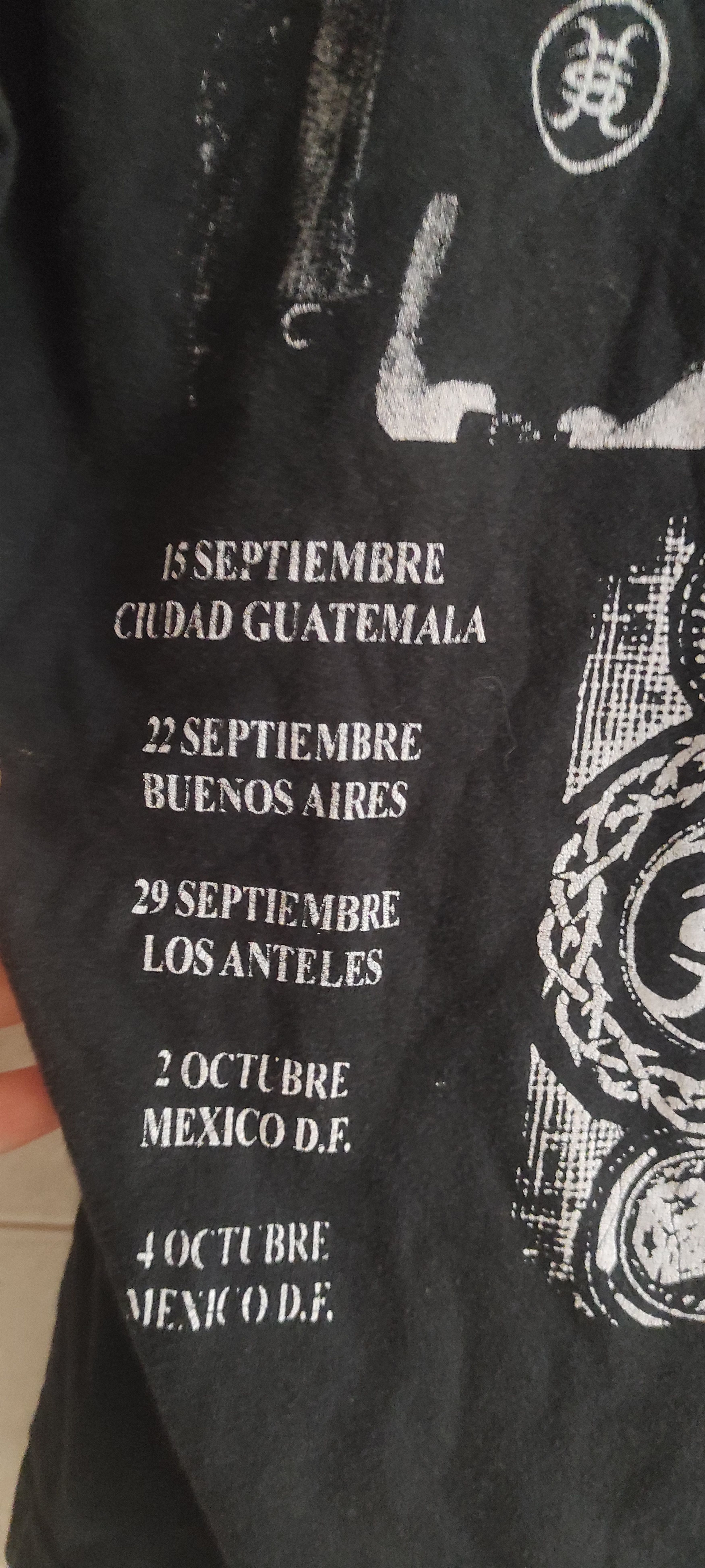 Band Tees × Vintage VTG Heroes Del Silencio Metal Rock Tour Tee Spanish Band Size US S / EU 44-46 / 1 - 7 Thumbnail