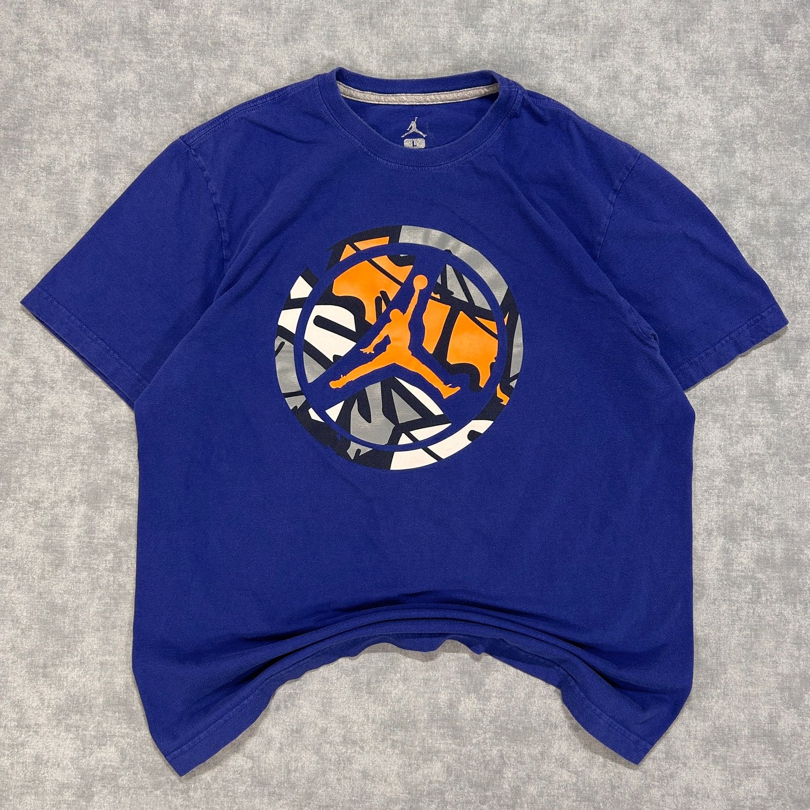 Jordan Brand Air Jordan streetwear basketball purple graphic tshirt mns L Size US L / EU 52-54 / 3 - 1 Thumbnail