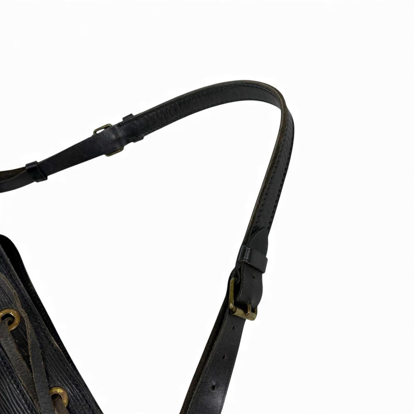 Louis Vuitton Louis Vuitton - Black Epi Leather Noé Shoulder Bag Size ONE SIZE - 2 Thumbnail