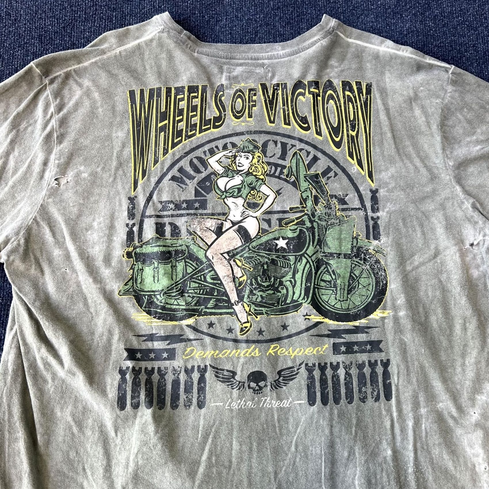 Vintage Lethal Threat Shirt Mens 2XL Gray Wheels of Victory Motorcycle Pin Up Graphic Size US XXL / EU 58 / 5 - 6 Thumbnail