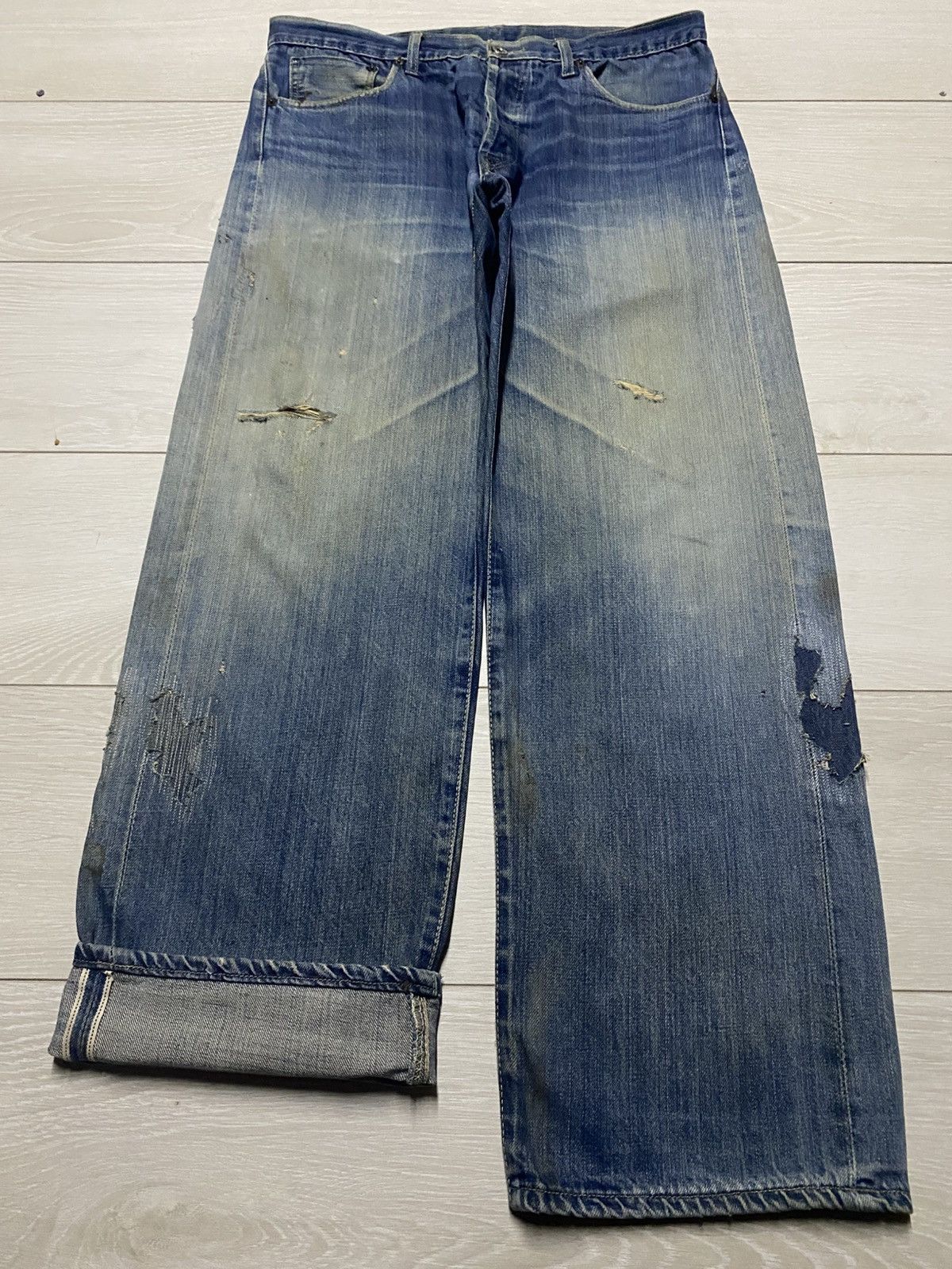 Evisu Crazy Vintage Evis 90s Heavy repaired Distressed Baggy Jeans Size US 33 - 1 Thumbnail