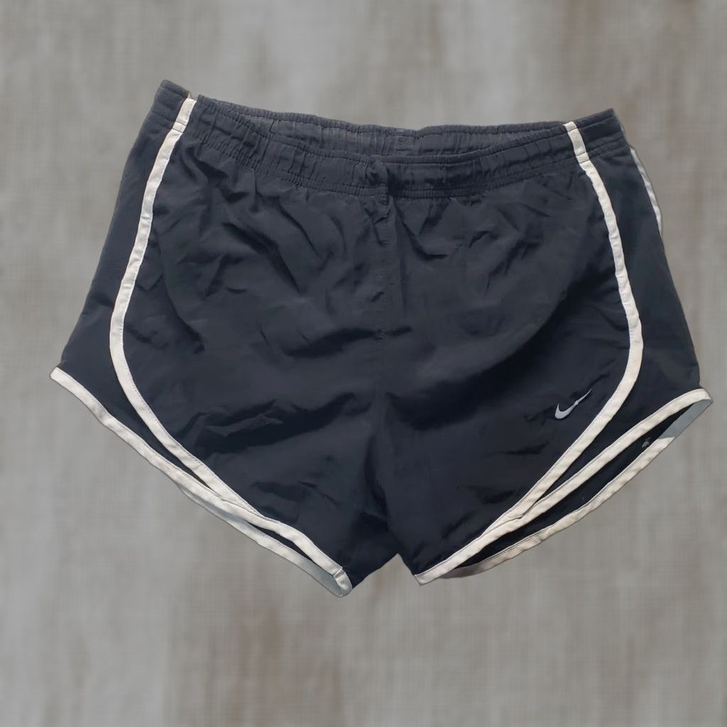Nike Nike Dri Fit Shorts Black Workout Ellastic Waist Lined Stretch Adult Womens Large Size 36" / US 14 / IT 50 - 1 Thumbnail