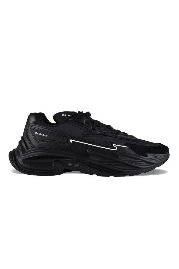 Sneakers Run row