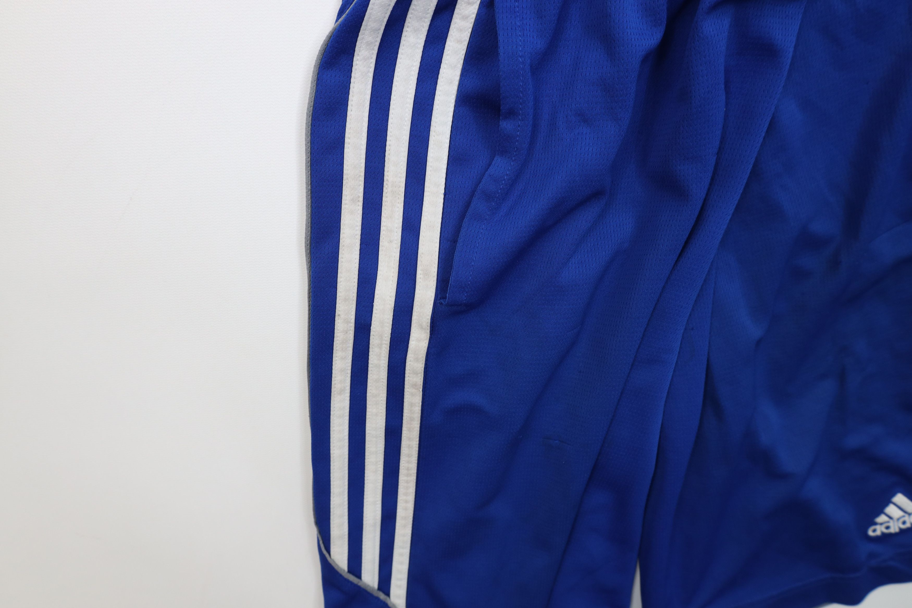 Adidas Vintage Y2K Adidas Running Jogging Soccer Shorts Blue Size US 32 / EU 48 - 8 Thumbnail