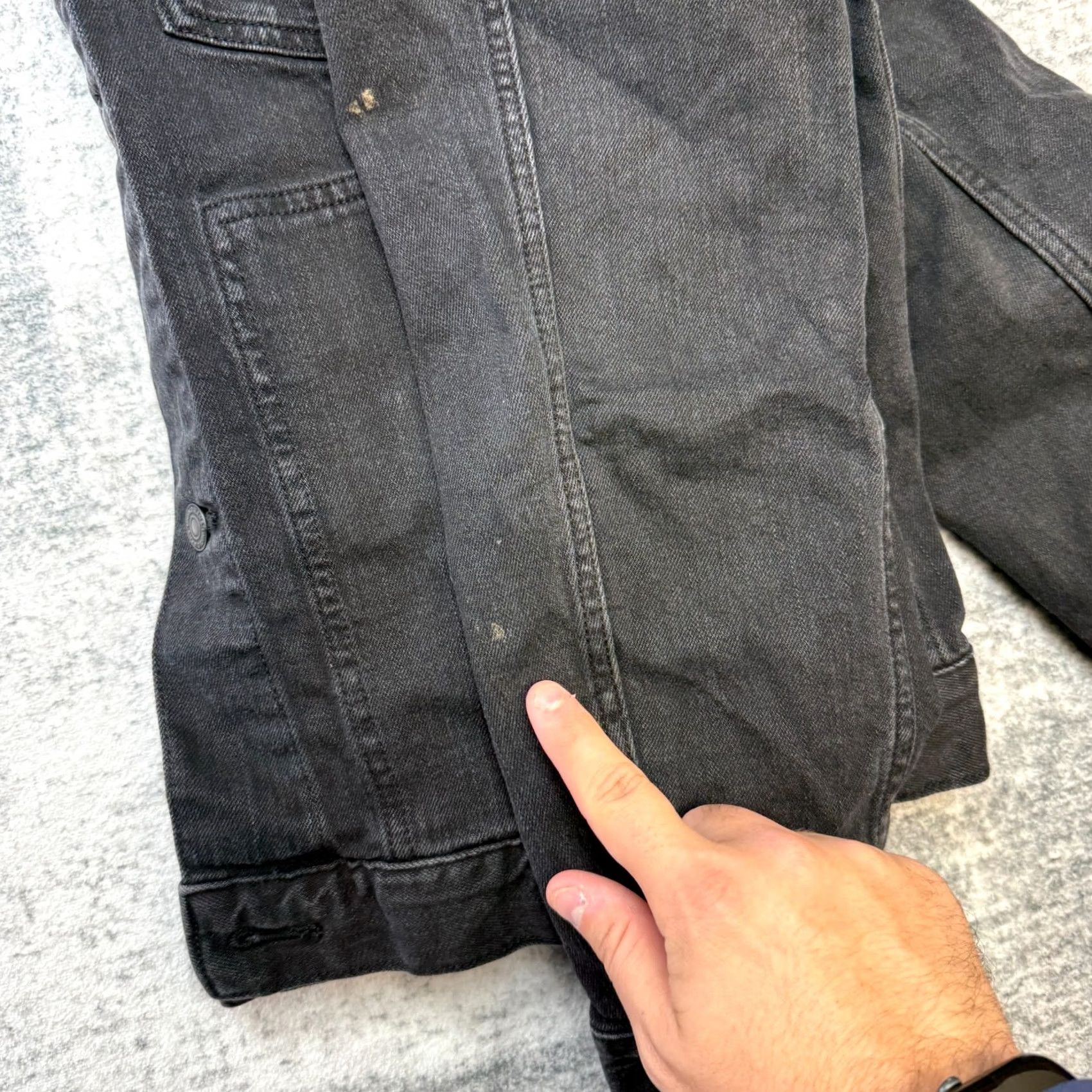 Uniqlo Uniqlo Jacket Mens L Black Denim Trucker Button Front Stretch Pockets Bomber Jacket Casual Regular Fit Cotton Denim Short Sleeve? Size US 33 - 6 Thumbnail