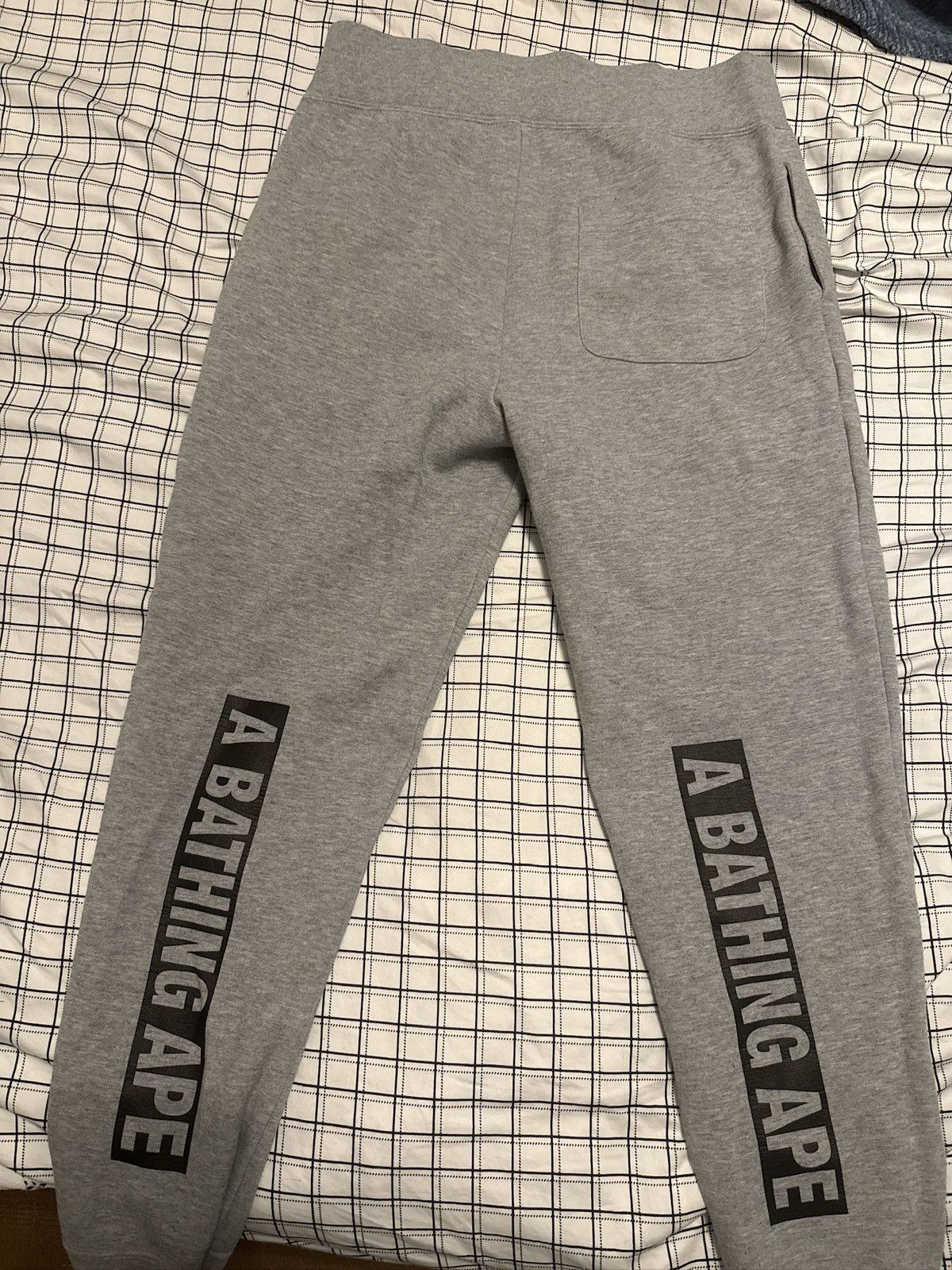Bape BAPE Sweatpants Size US 29 - 2 Thumbnail