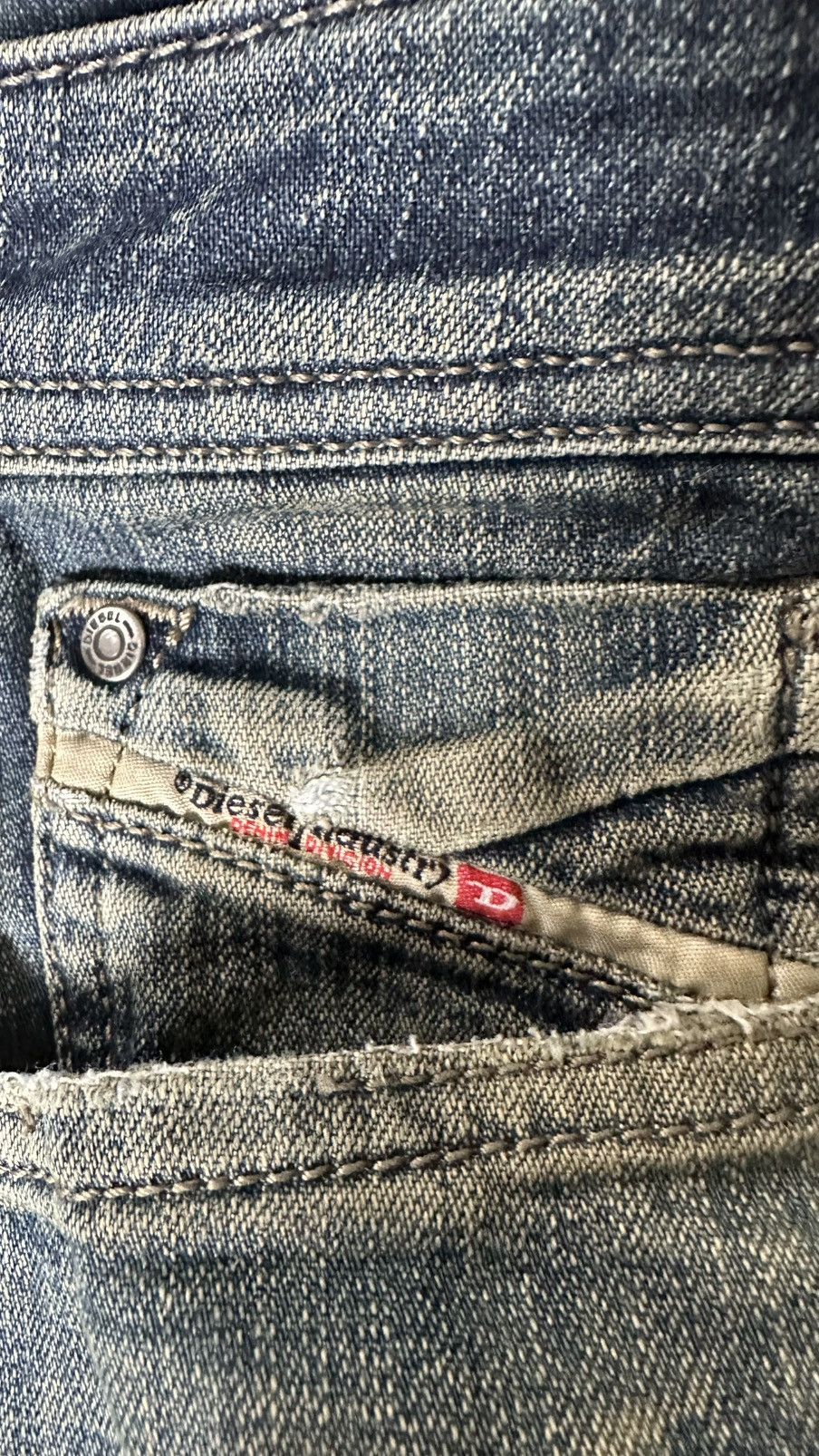 Diesel VINTAGE DIESEL INDUSTRY ZAGHOR BOOTCUT JEANS HEMMED Size US 34 / EU 50 - 11 Thumbnail