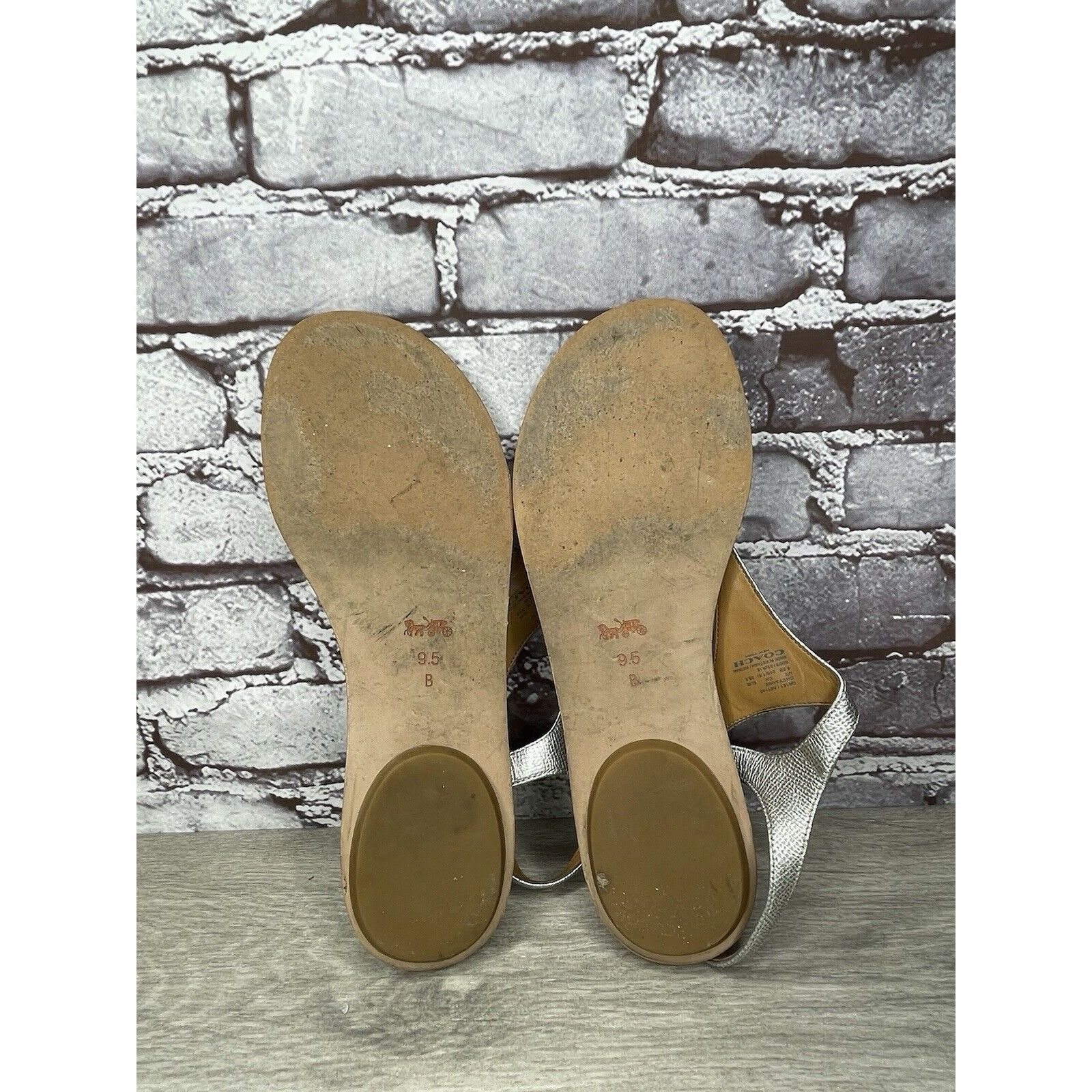 Coach Coach Cheyanne Silver Leather Thong Strap Flats Sandals Wome Size US 9.5 / IT 39.5 - 16 Thumbnail