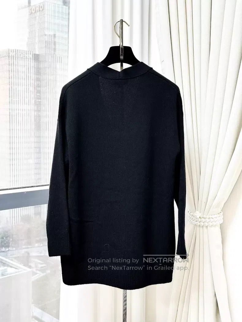 Chanel Chanel Long-sleeved white feather double C fur logo long-s Size XS / US 0-2 / IT 36-38 - 3 Thumbnail
