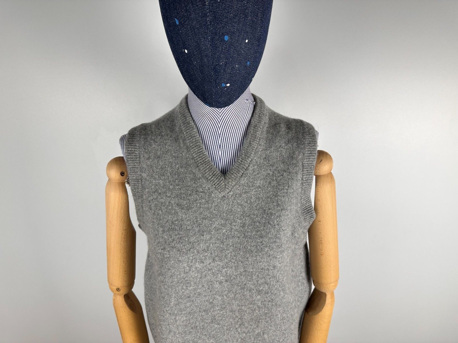 Other Woolovers Sweater Vest Womens Gray Size M Size M / US 6-8 / IT 42-44 - 2 Thumbnail