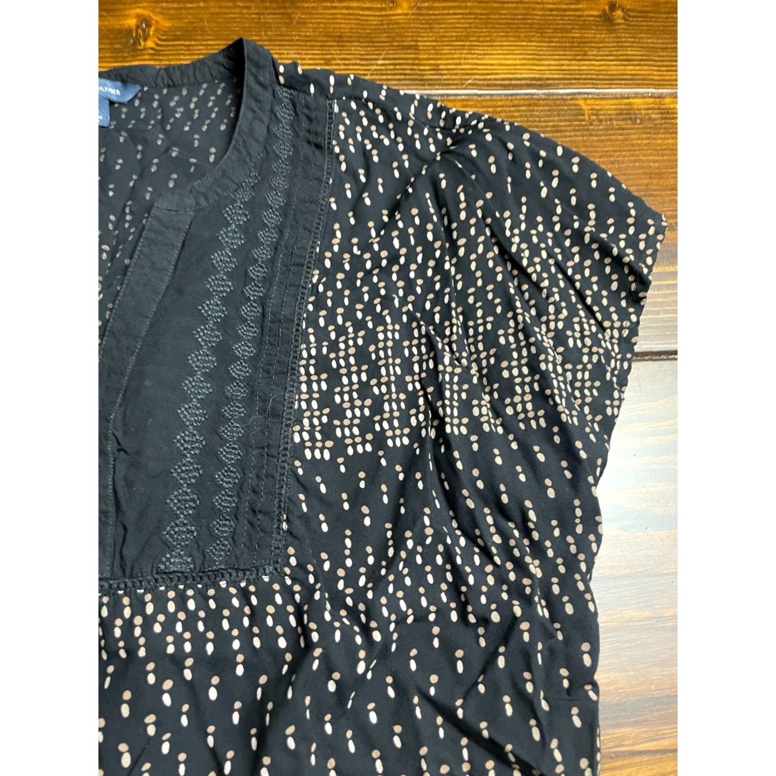 Tommy Hilfiger Tommy Hilfiger Shirt Women's Large Black Brown Embroidered Casual T-Shirt Size L / US 10 / IT 46 - 3 Thumbnail