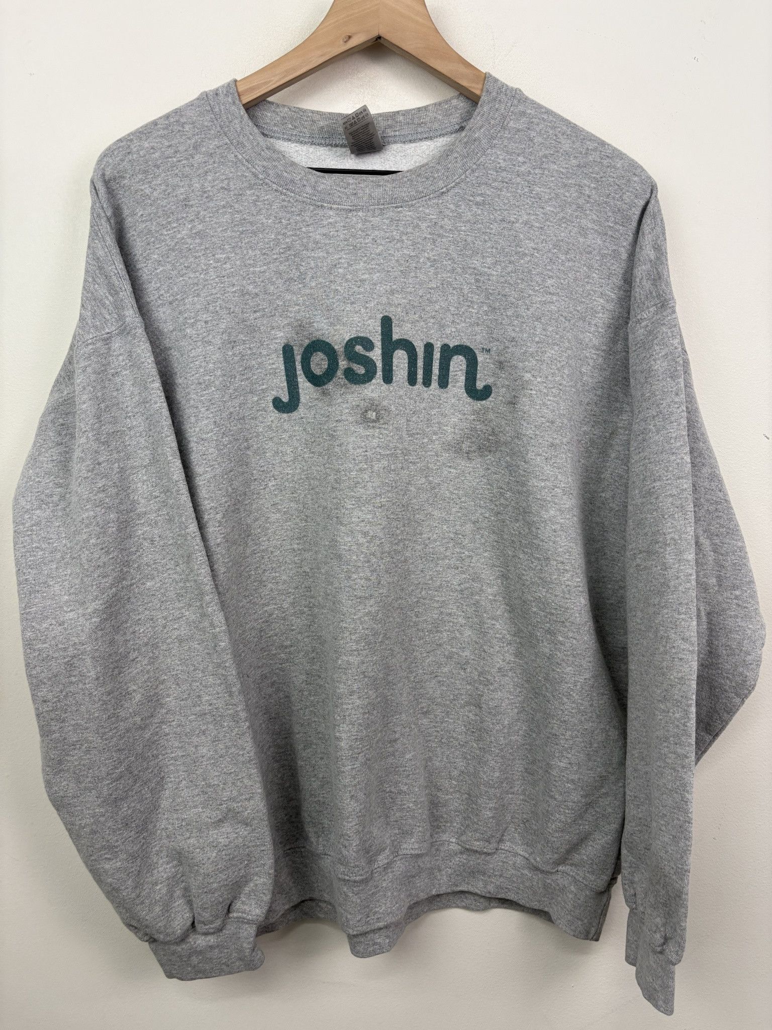 Gildan × Vintage Vintage Y2K "Joshin" Pullover Crewneck Size XL Size US XL / EU 56 / 4 - 1 Thumbnail
