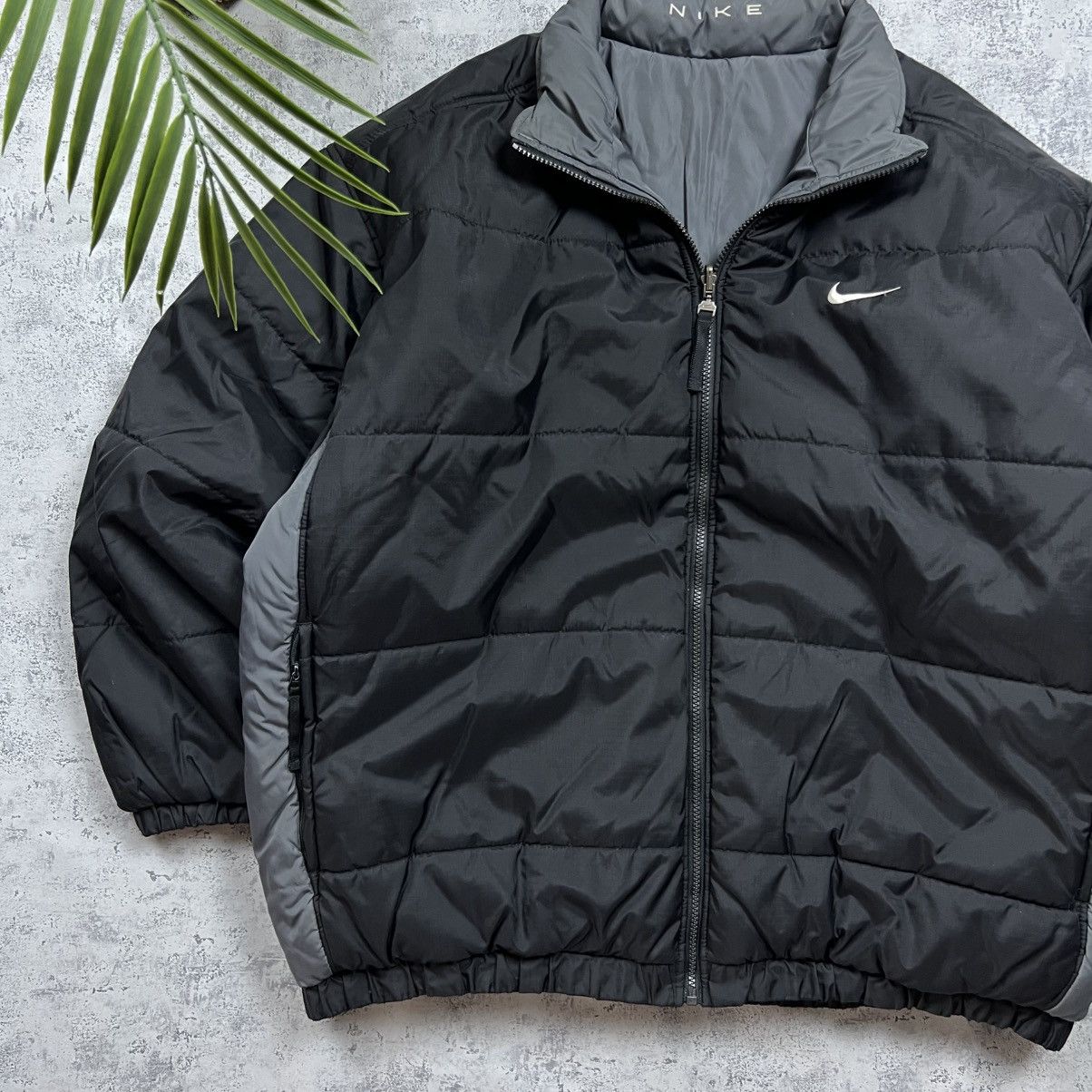 Nike 90s NIKE REVERSIBLE VINTAGE OVERSIZED PUFFER DOWN JACKET Size US XL / EU 56 / 4 - 4 Thumbnail