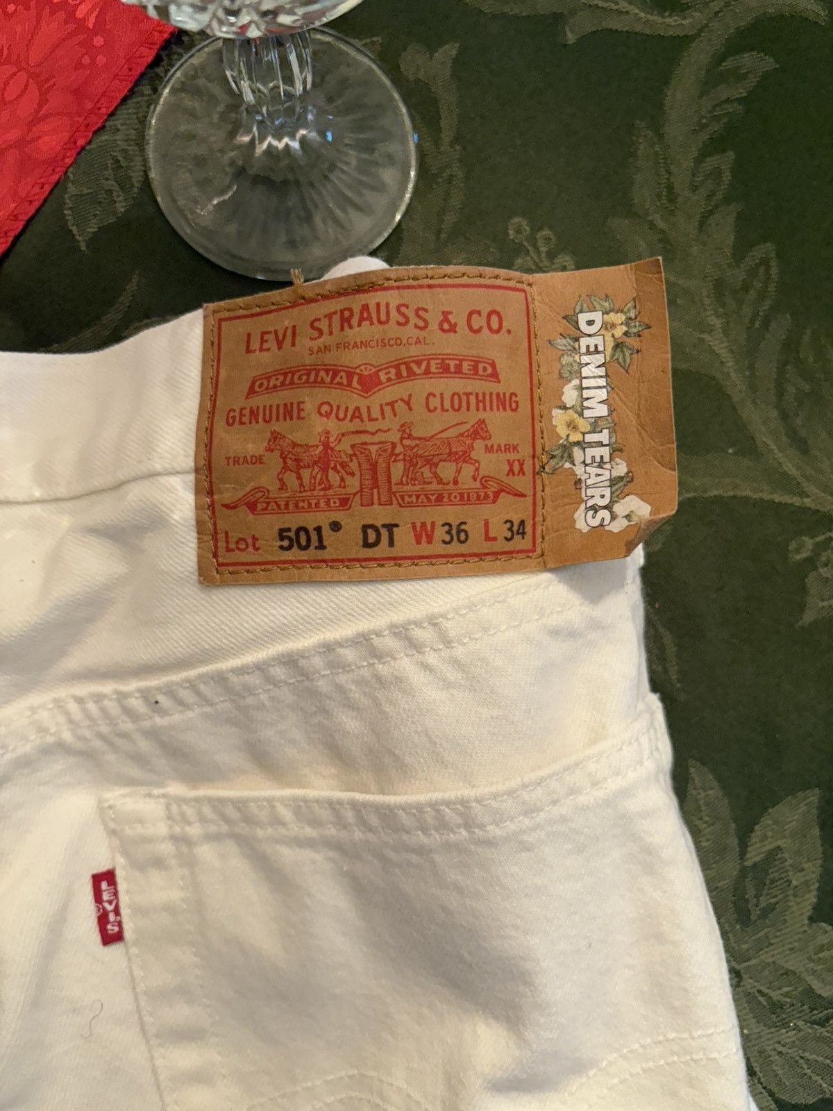 DENIM TEARS Denim Tears x Levis Cotton Wreath Jeans White Wash Size US 36 / EU 52 - 3 Thumbnail