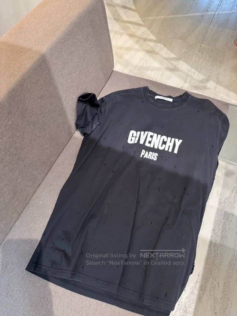 Givenchy Givenchy Big Logo Ripped T-Shirt Size US S / EU 44-46 / 1 - 1 Thumbnail