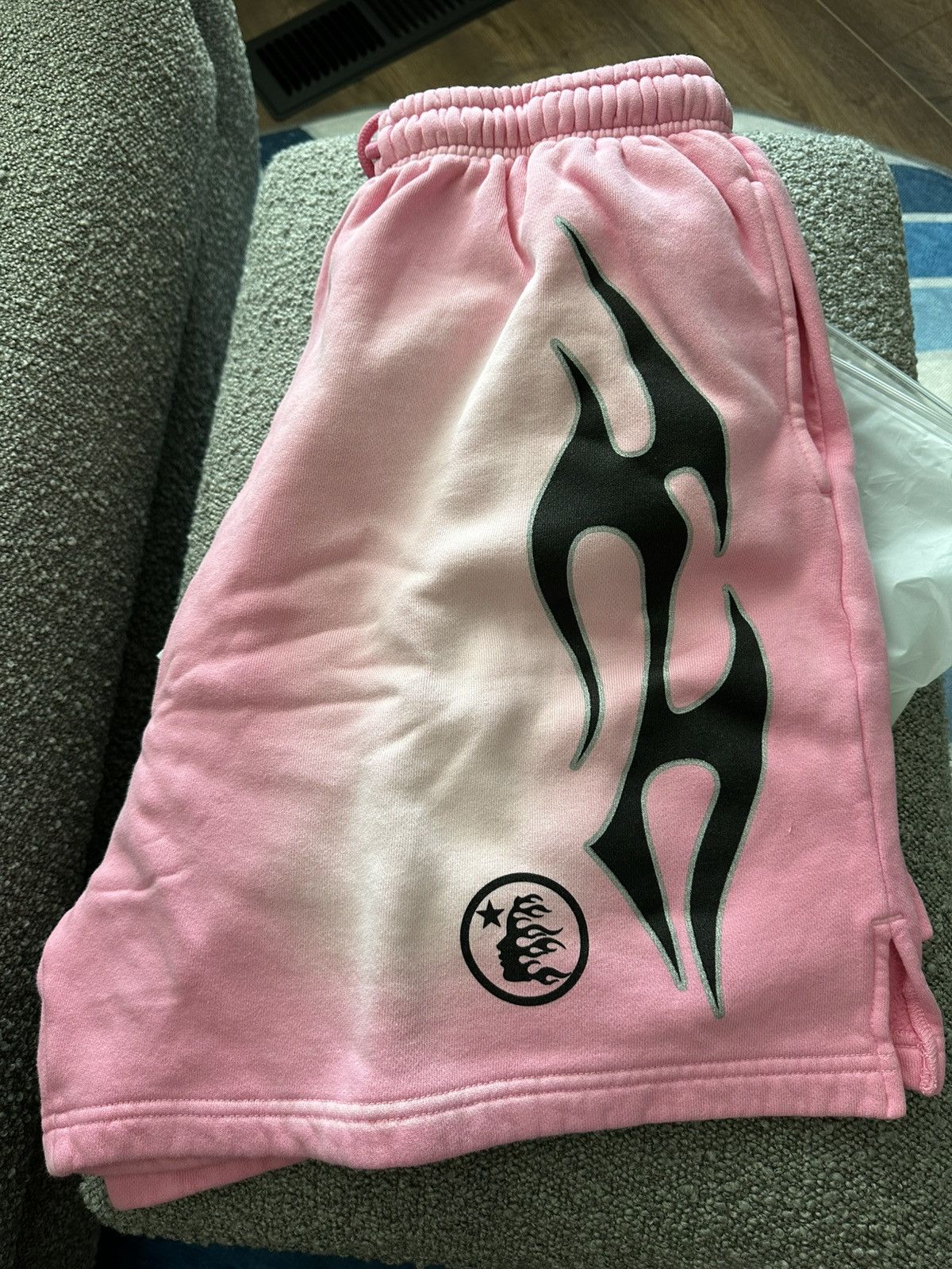 HELLSTAR Hellstar Sports Mirror Face Flame Shorts (Medium) Size US 32 / EU 48 - 5 Thumbnail