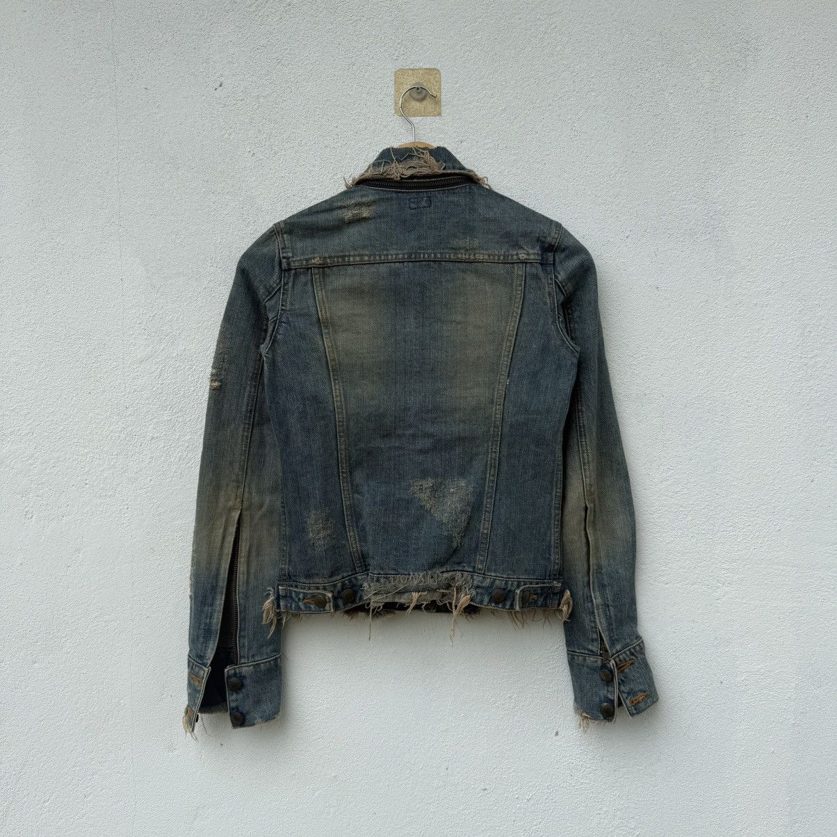 Le Grande Bleu (L.G.B.) Vintage Disteress LGB Le Grande Blue Punk Denim Jacket Size XS / US 0-2 / IT 36-38 - 2 Thumbnail