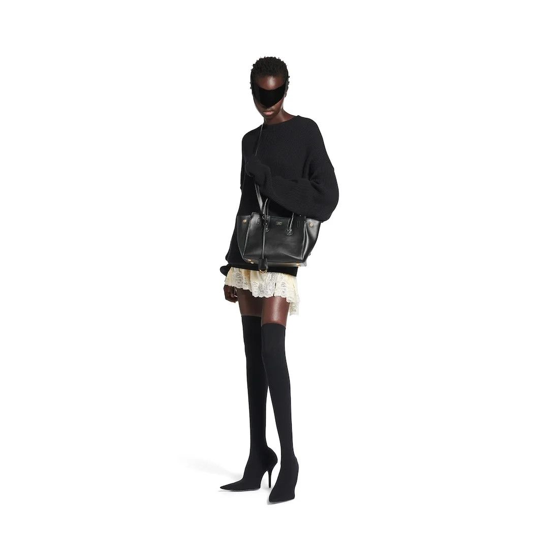 Balenciaga o1tr1nto0526 Size: OS / Hampton Mini Carry All Bag in Black Size ONE SIZE - 6 Thumbnail
