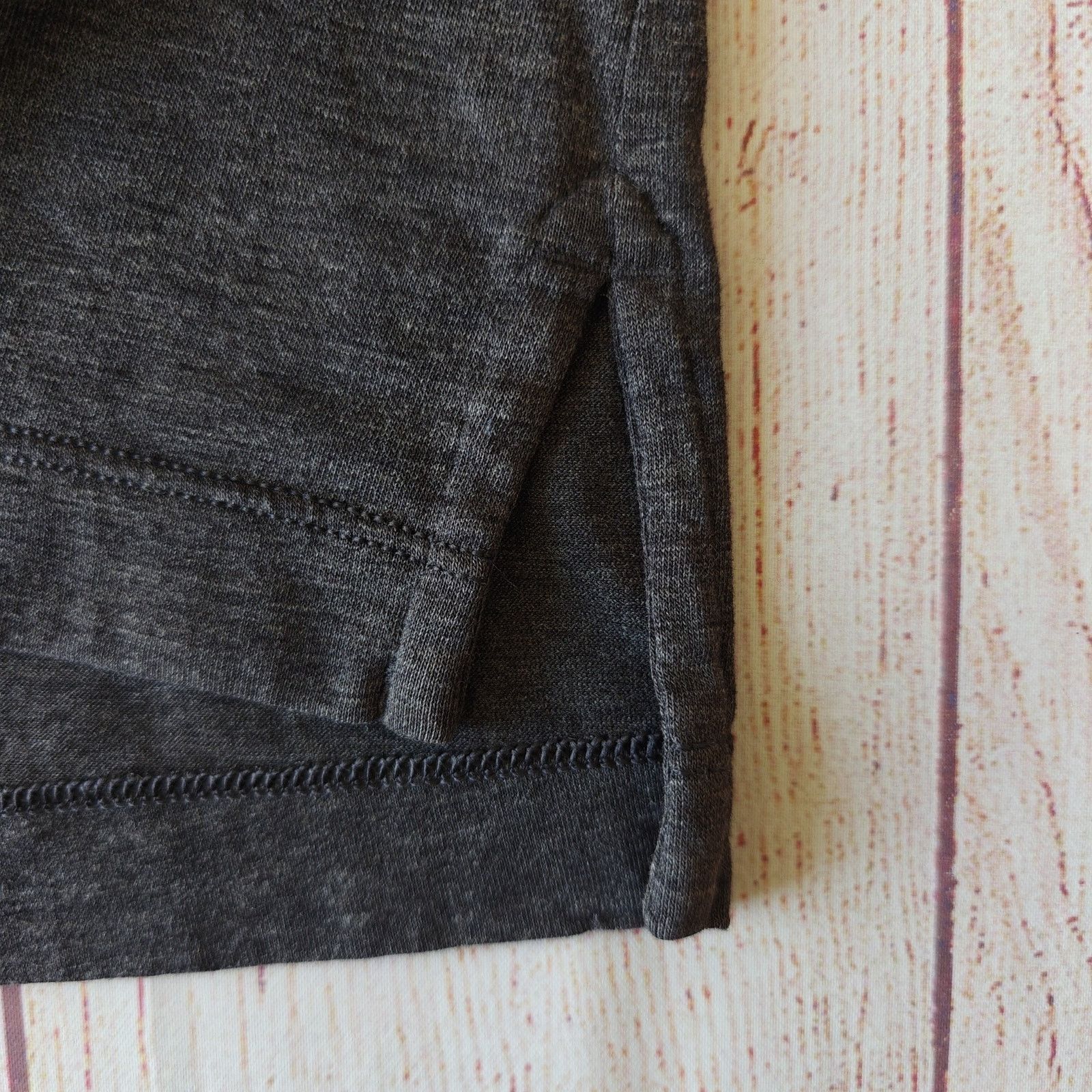 Lululemon Lululemon charcoal jersey polo sz L Size US L / EU 52-54 / 3 - 4 Thumbnail
