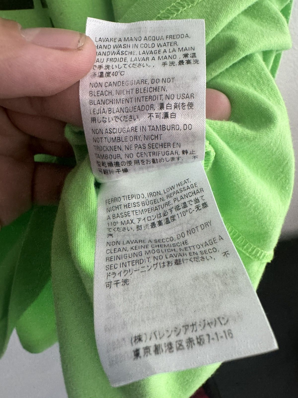 Balenciaga BALENCIAGA Languages Long Sleeve T Shirt Neon Green Size US L / EU 52-54 / 3 - 5 Thumbnail