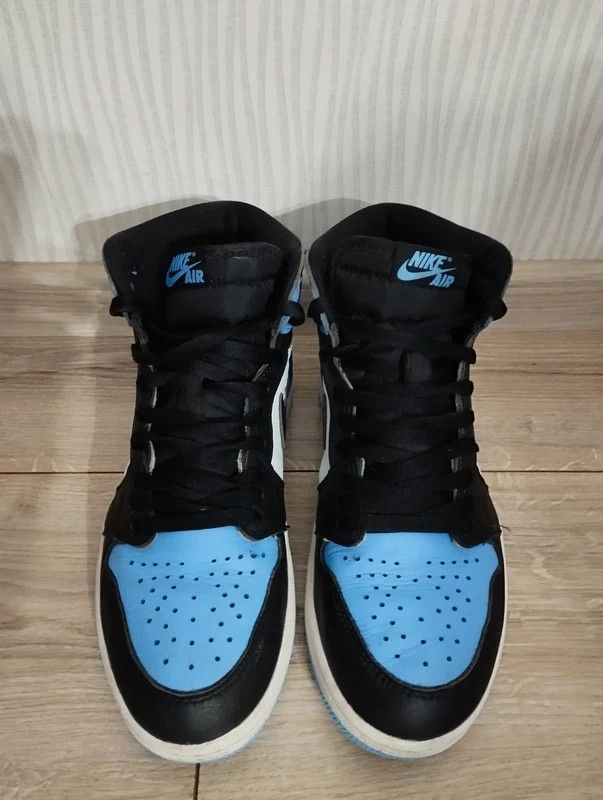 Jordan Brand Air Jordan 1 Retro High OG UNC Toe size 42 Size US 8.5 / EU 41-42 - 4 Thumbnail