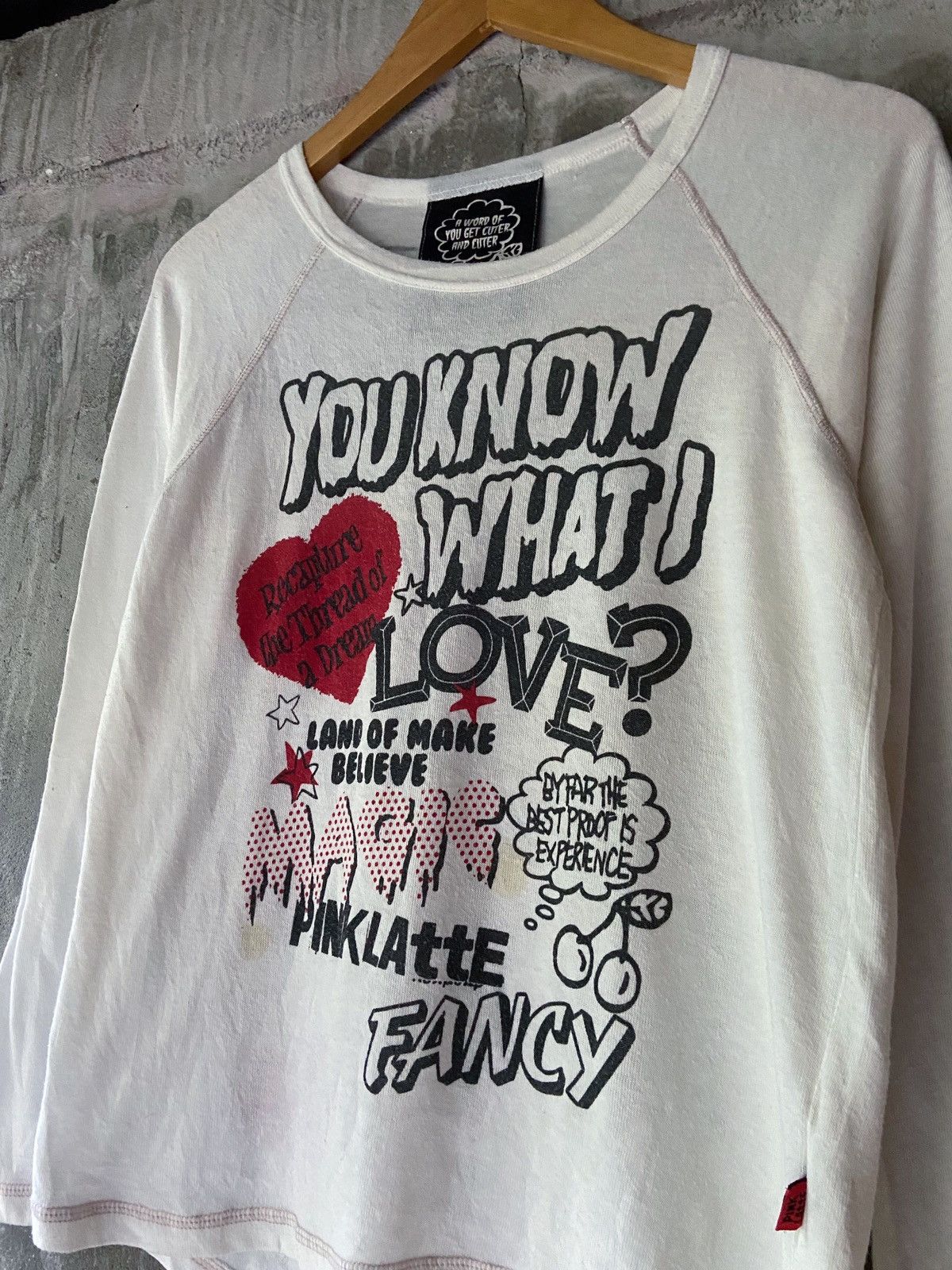 Hysteric Glamour YOU KNOW WHAT I LOVE? LAND OF MAKE BELIEVE LONG SLEEVE Size US S / EU 44-46 / 1 - 4 Thumbnail