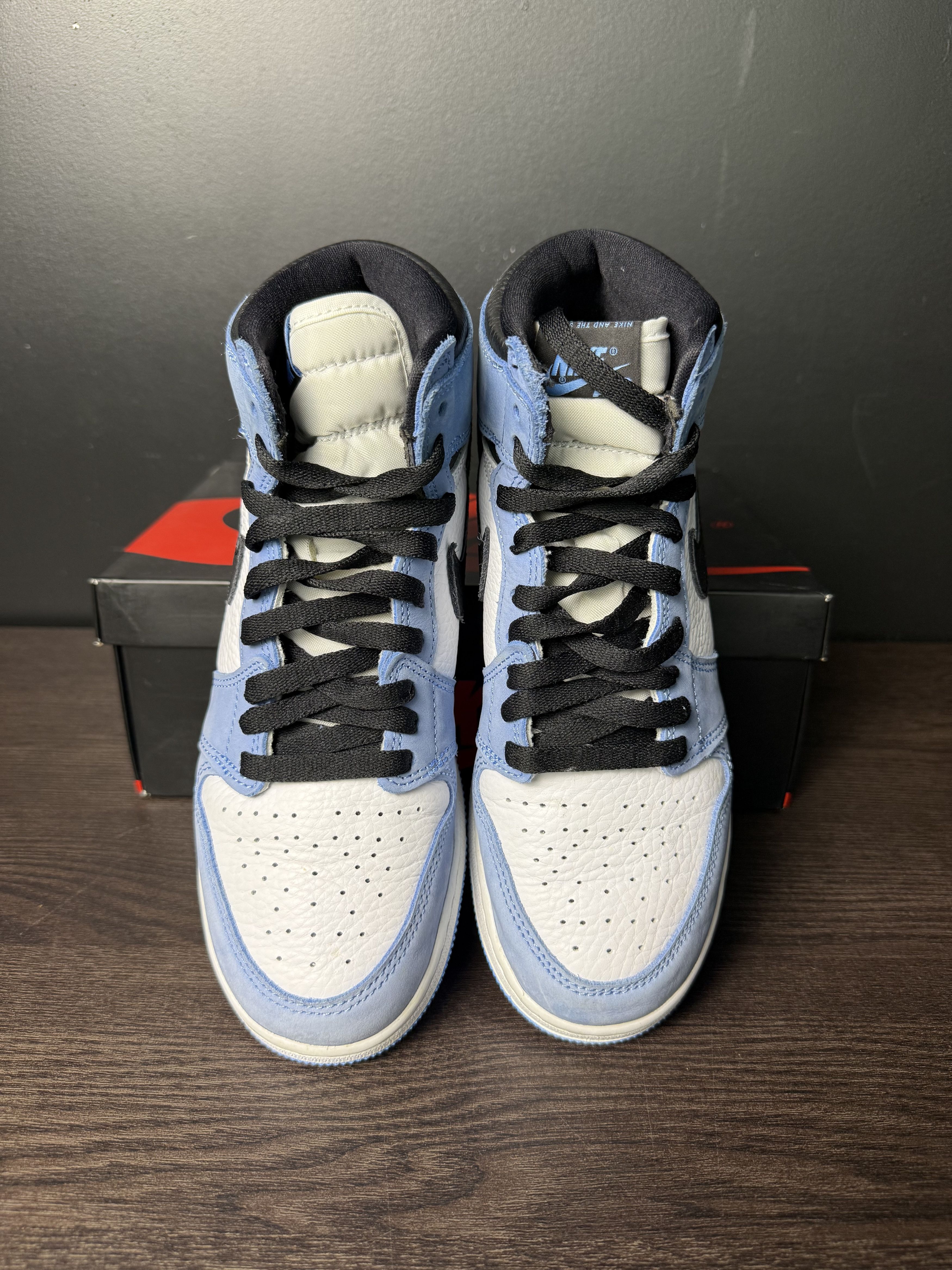 Nike Air Jordan 1 Retro High OG "University Blue" (GS) **PRE-OWNED** - Size 6.5Y (US) Size US 6.5 / EU 39-40 - 4 Thumbnail
