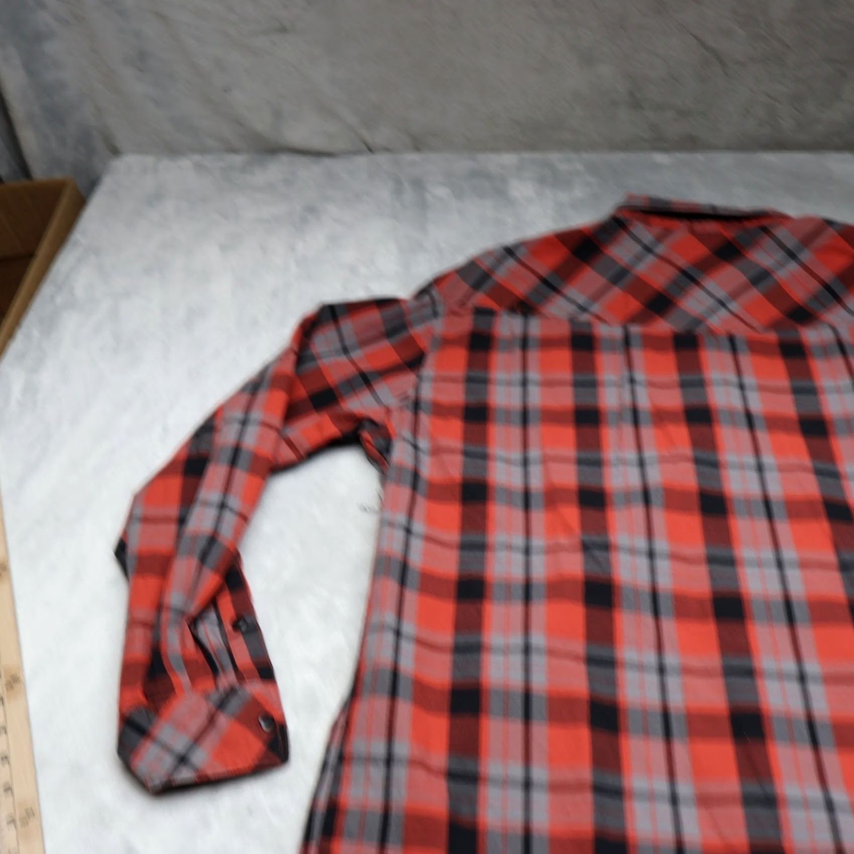 Vintage 5.11 Tactical Shirt Mens 2XL Red Plaid Snap Front Long Sleeve Workwear Hiking Shirt Size US XXL / EU 58 / 5 - 7 Thumbnail