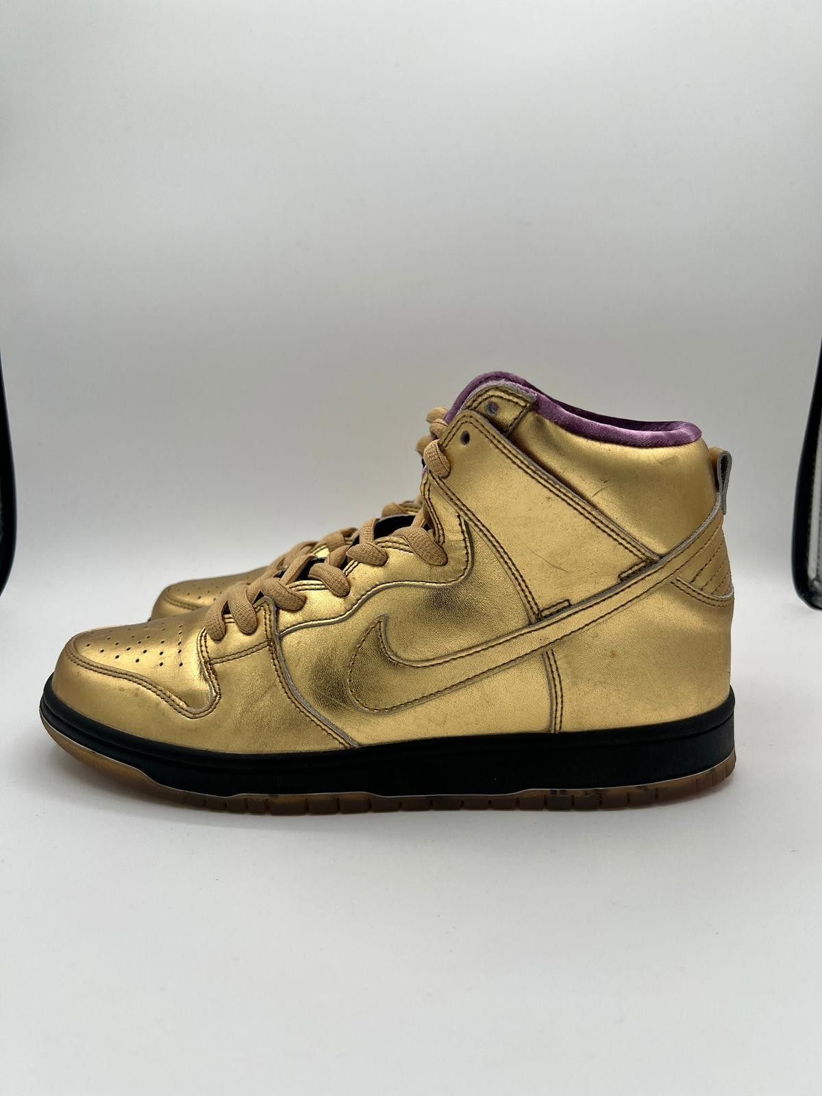 Nike Nike Men's SB Dunk High Humidity AV4168-776 Metallic Gold Size US 9 / EU 42 - 4 Thumbnail