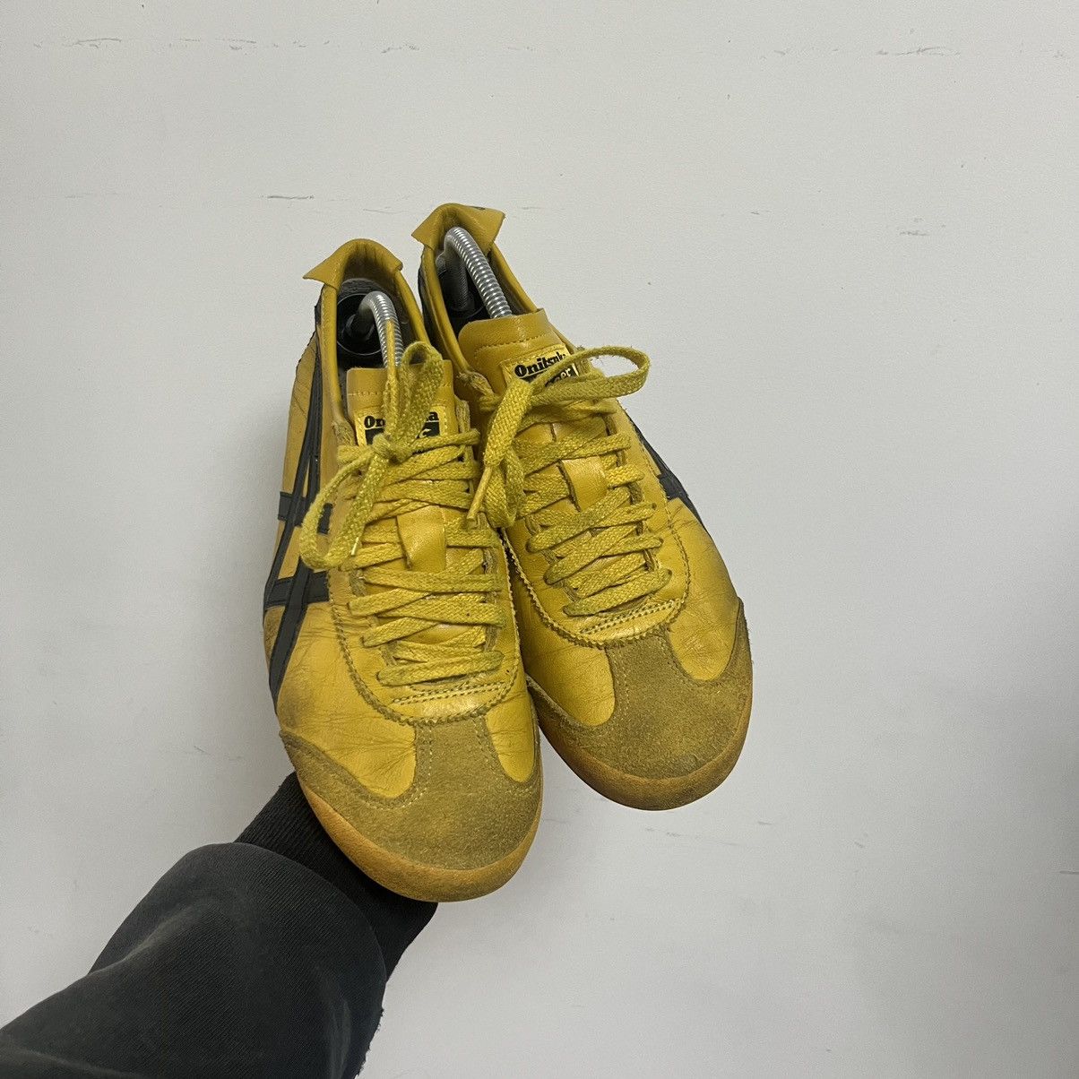 Asics Vintage ASICS Tiger Onitsuka Leather Sneakers shoes Yellow Size US 8 / EU 41 - 3 Thumbnail