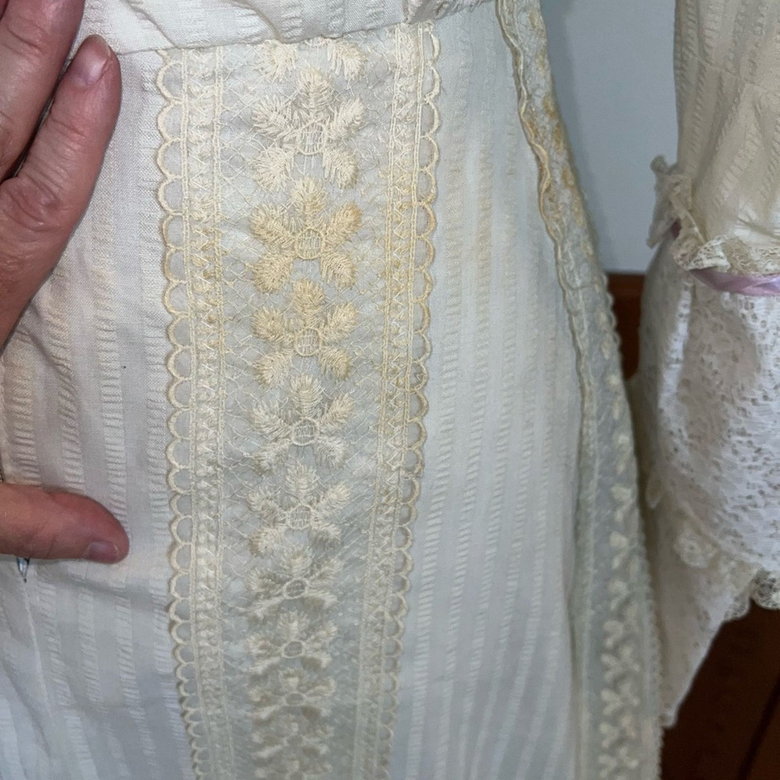 Vintage Fabulous Vintage 1970s Victorian Style Maxi Dress! Size M / US 6-8 / IT 42-44 - 10 Thumbnail