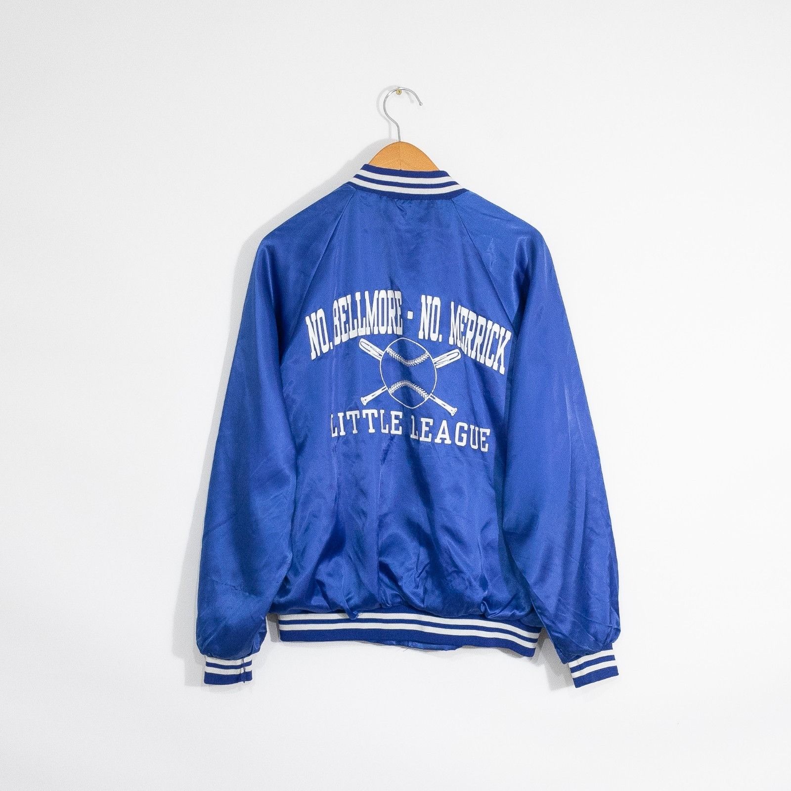 Vintage Vintage Bellmore Merrick Baseball Satin Bomber Jacket XL Size US XL / EU 56 / 4 - 1 Thumbnail