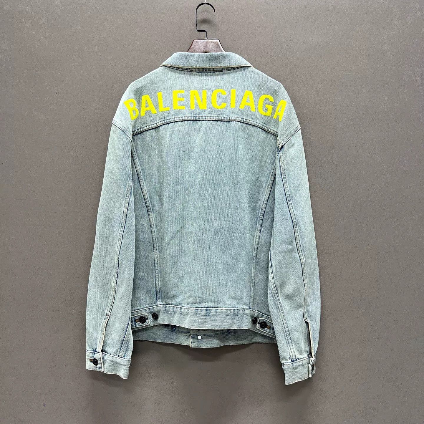 Balenciaga Balenciaga 99N Washed Neon Green Logo Denim Jkt 48 Size US M / EU 48-50 / 2 - 2 Thumbnail