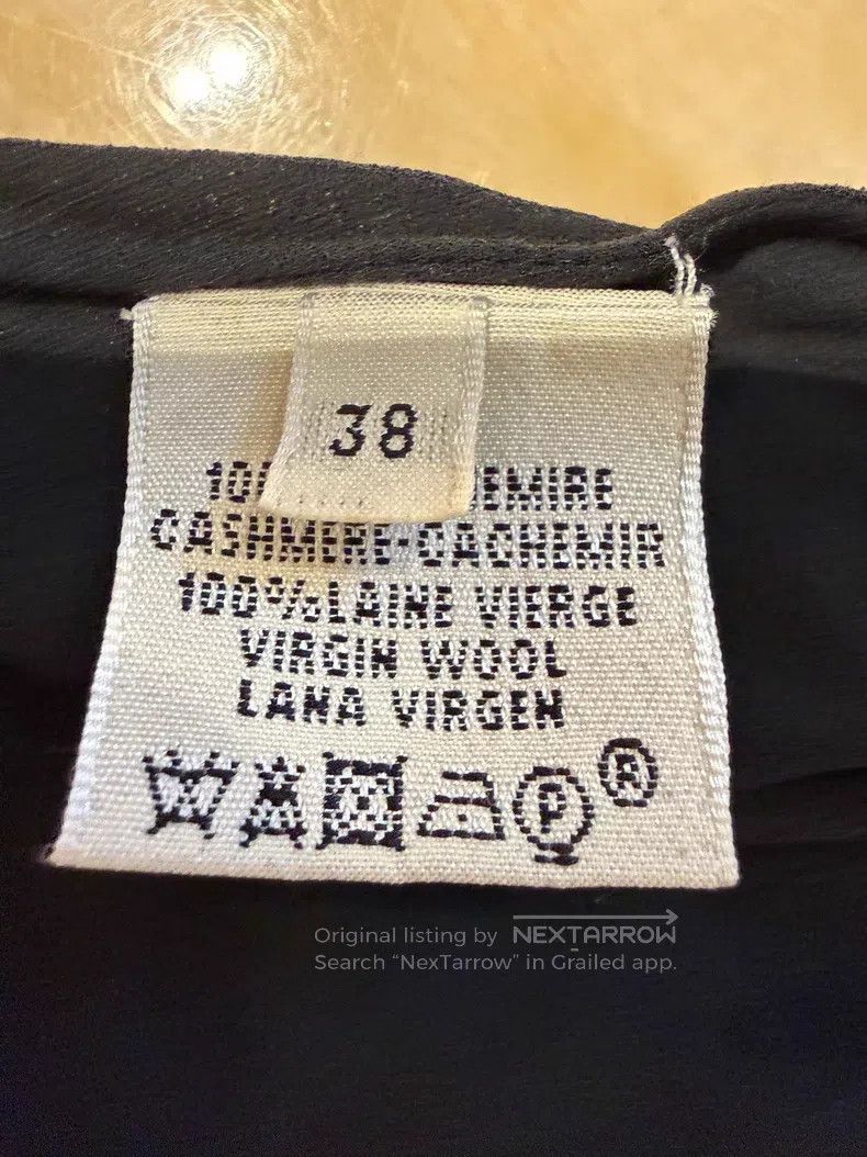 Hermes Hermes Black cashmere sweater, V-neck design, loose fit, 1 Size XS / US 0-2 / IT 36-38 - 6 Thumbnail