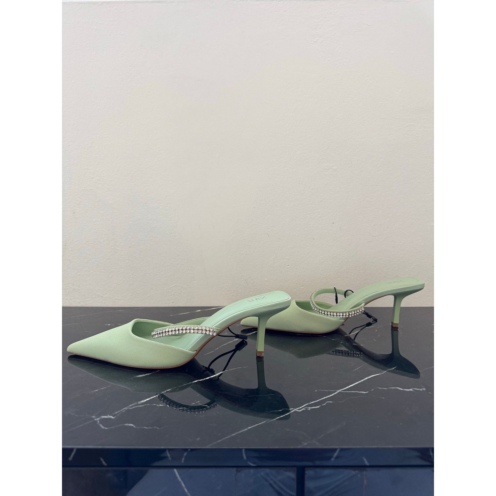 Zara Zara Pistachio Pastel Pointed-toe Mule Kitten Heels Size US 9 / IT 39 - 6 Thumbnail