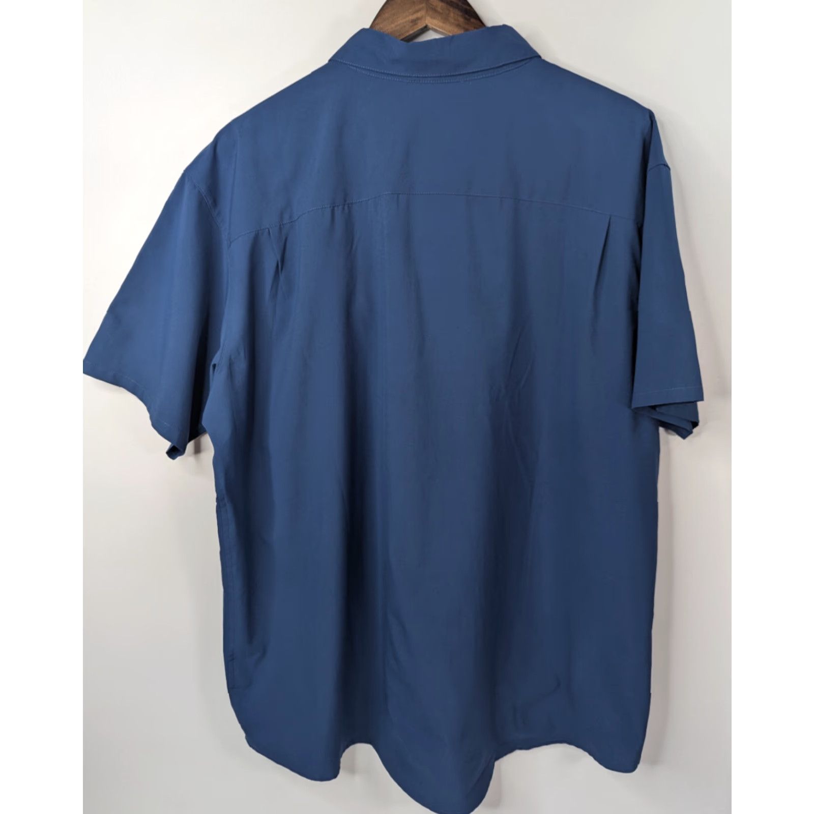 Vintage Columbia Shirt Mens XL Blue Regular Fit Lightweight Button-Up Casual Outdoor Shirt Size US XL / EU 56 / 4 - 3 Thumbnail