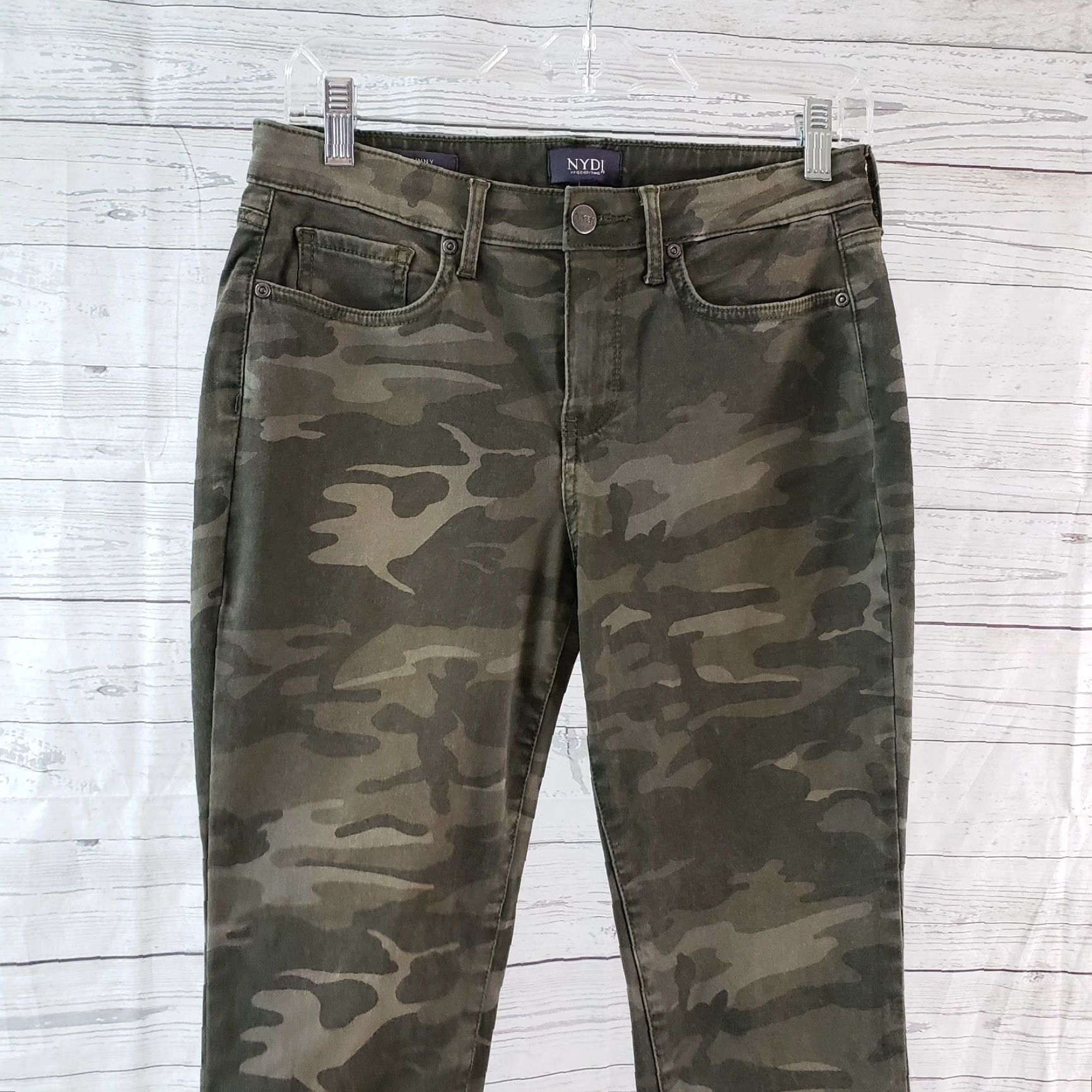 NYDJ NYDJ Ami Skinny Pants Sz 4 Green Camo Mid Rise Cotton Blend Womens Size 27" / US 4 / IT 40 - 2 Thumbnail