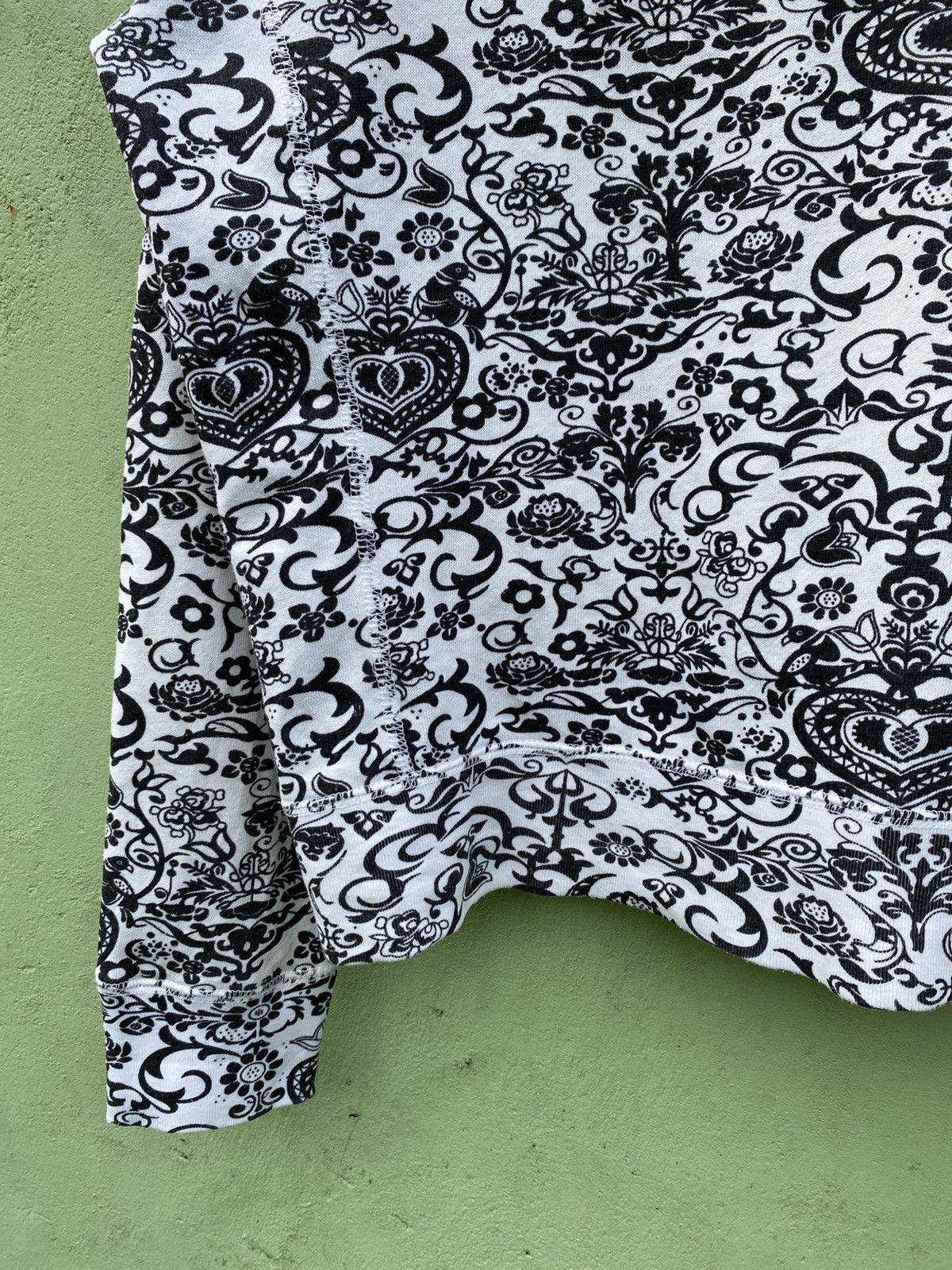 Vintage N.W.D Y2K Black White Paisley Full Zip Hoodie All Over Print Size L / US 10 / IT 46 - 12 Thumbnail