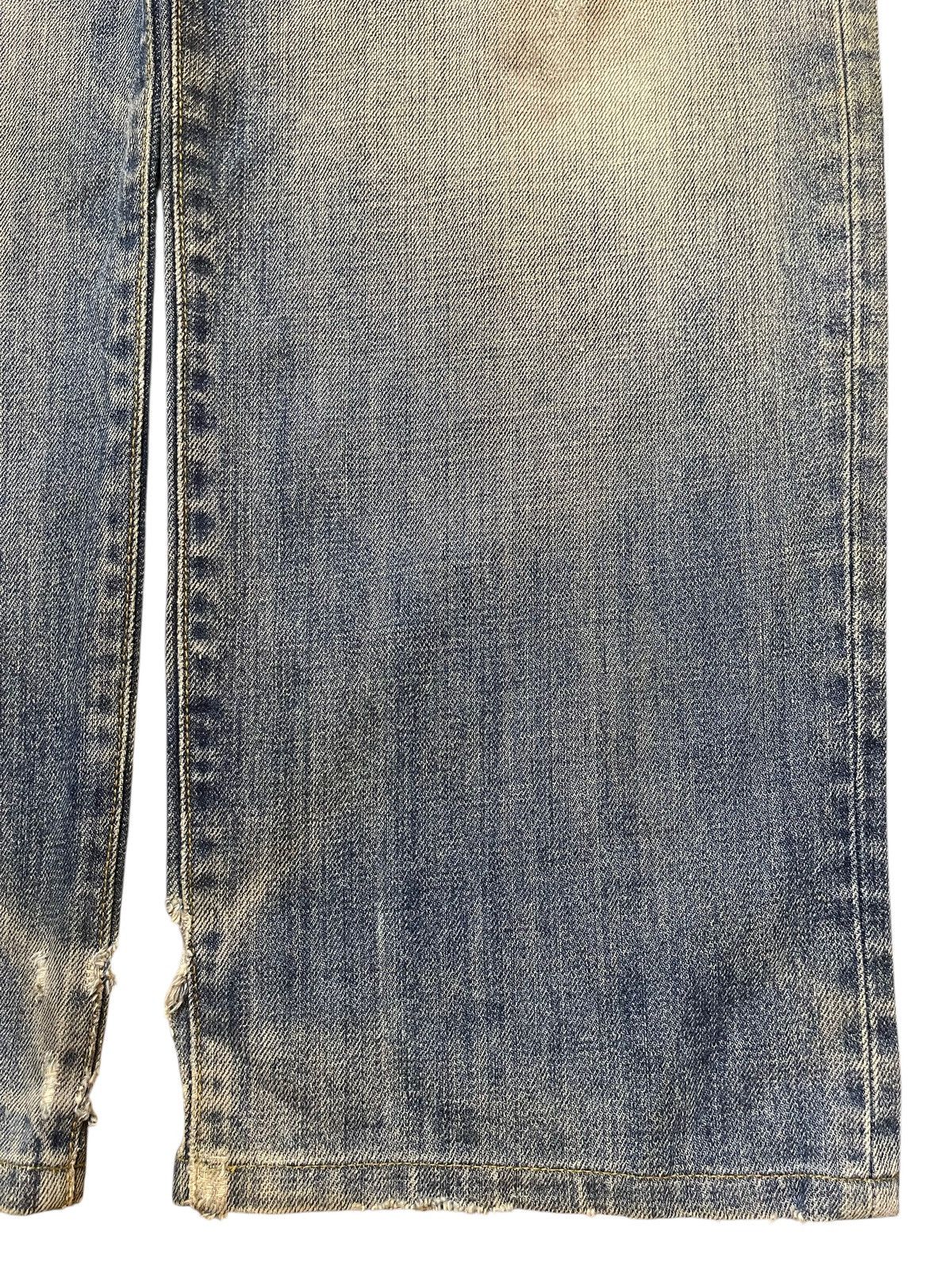 Uniqlo Vintage Japanese Uniqlo Blue Faded Wash Distress Baggy Jeans Size US 35 - 8 Thumbnail