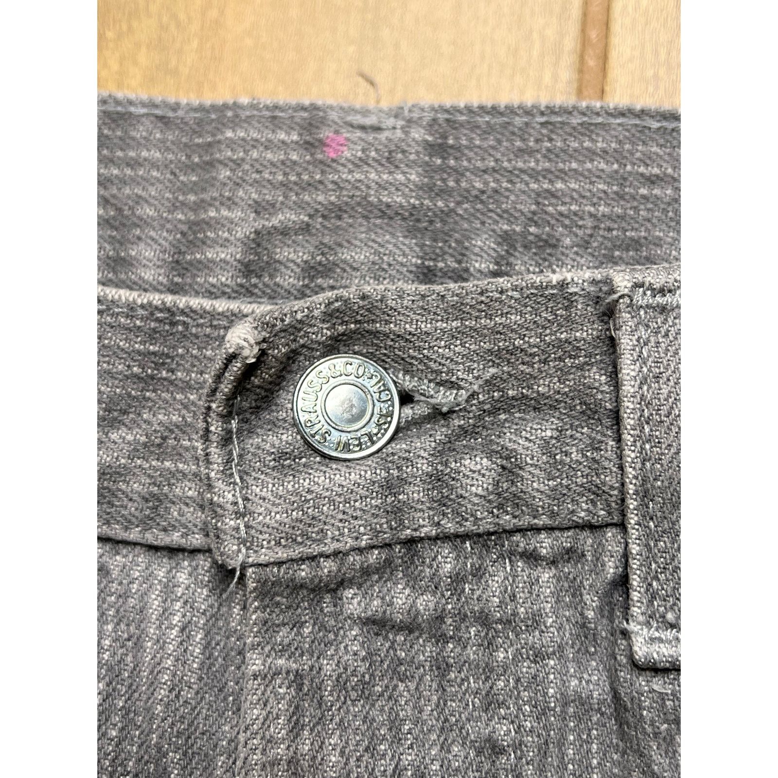 Levi's Levi’s 40509 Jeans Mens Actual Sz 31x31 Gray Pinstripe USA Size US 31 - 14 Thumbnail